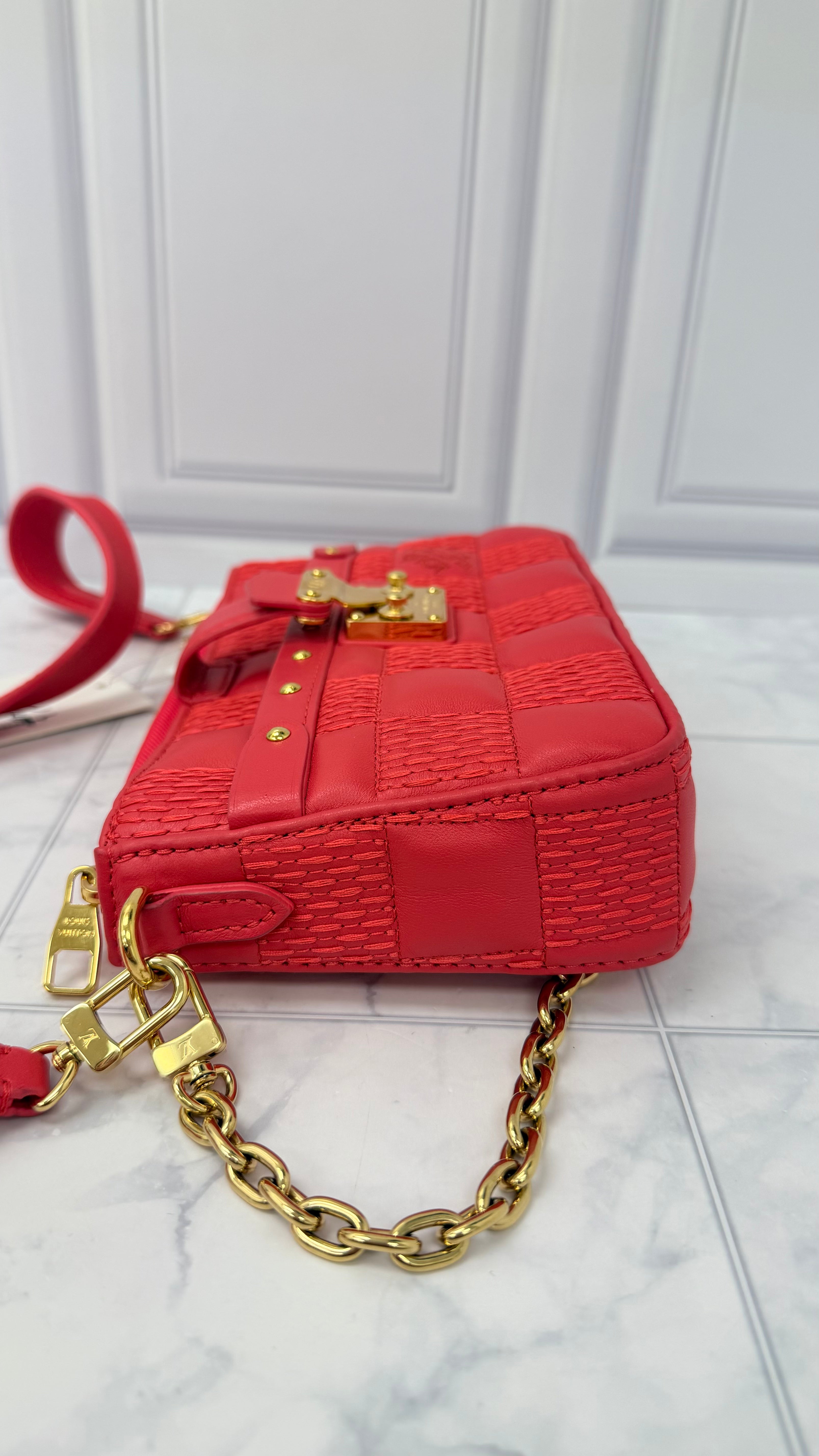Louis Vuitton Coral Pink Lambskin Leather Pochette Troca Crossbody Bag