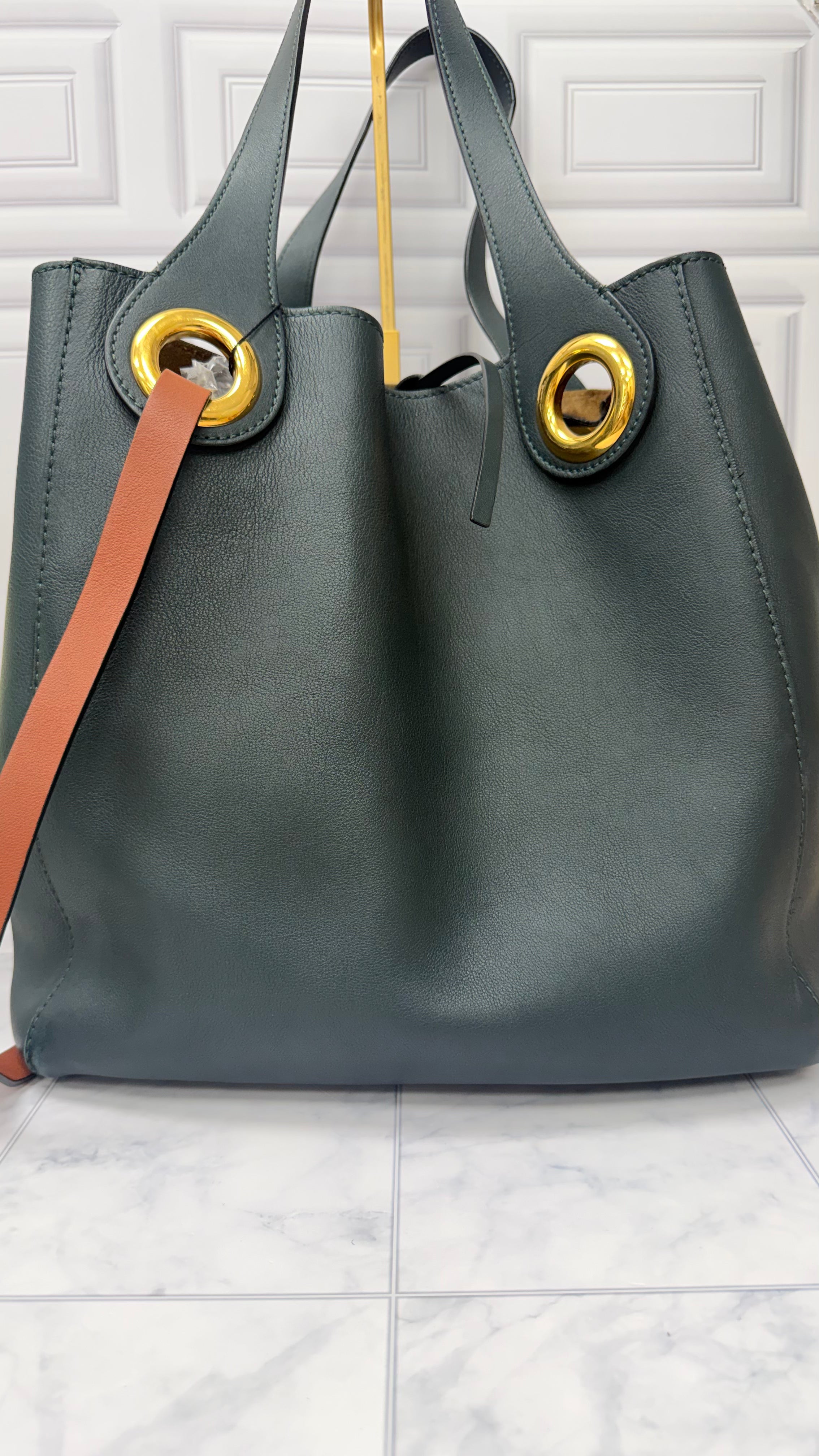 *DONS DROP* Burberry Green Leather Grommet Tote Bag