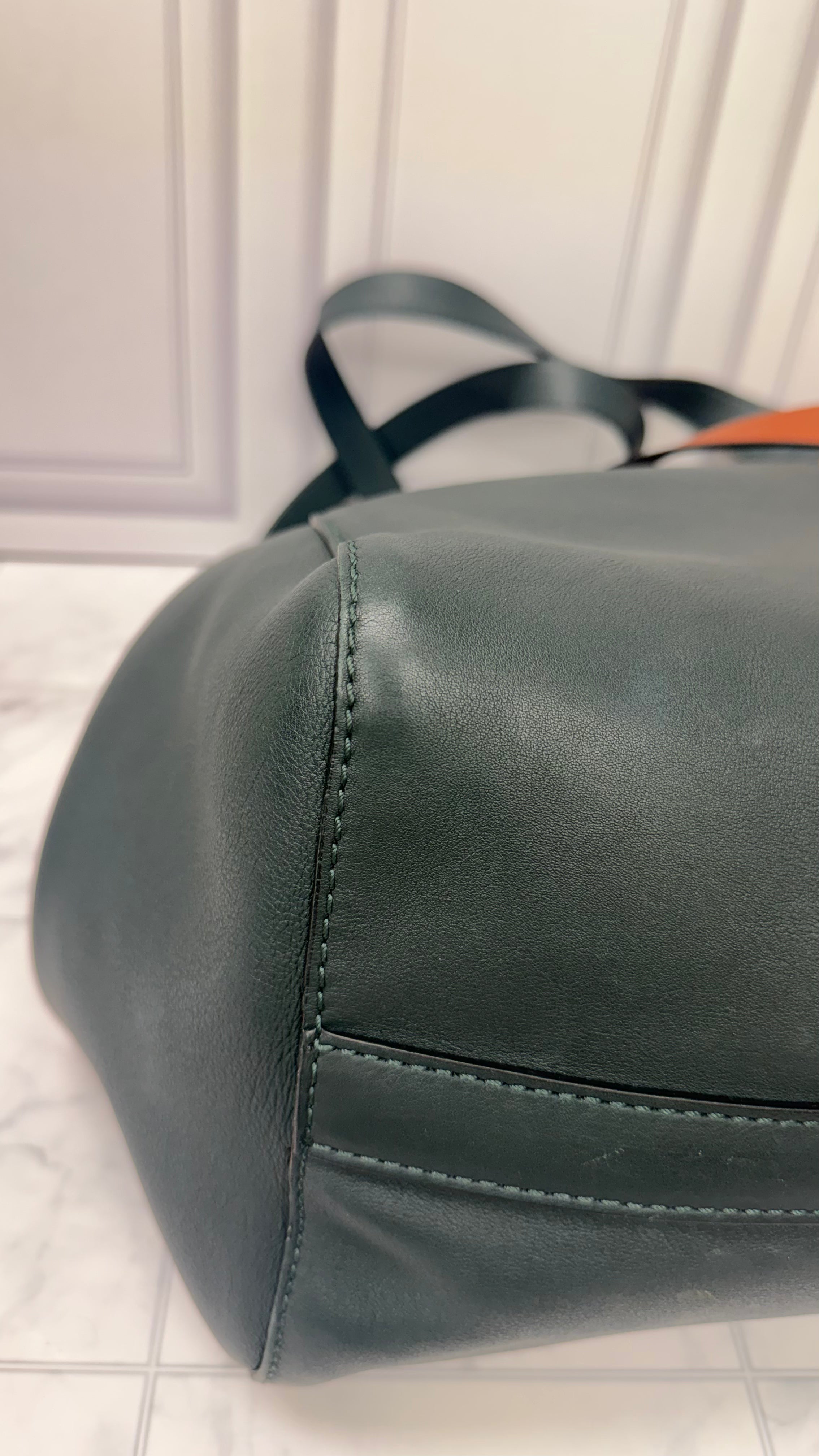 *DONS DROP* Burberry Green Leather Grommet Tote Bag