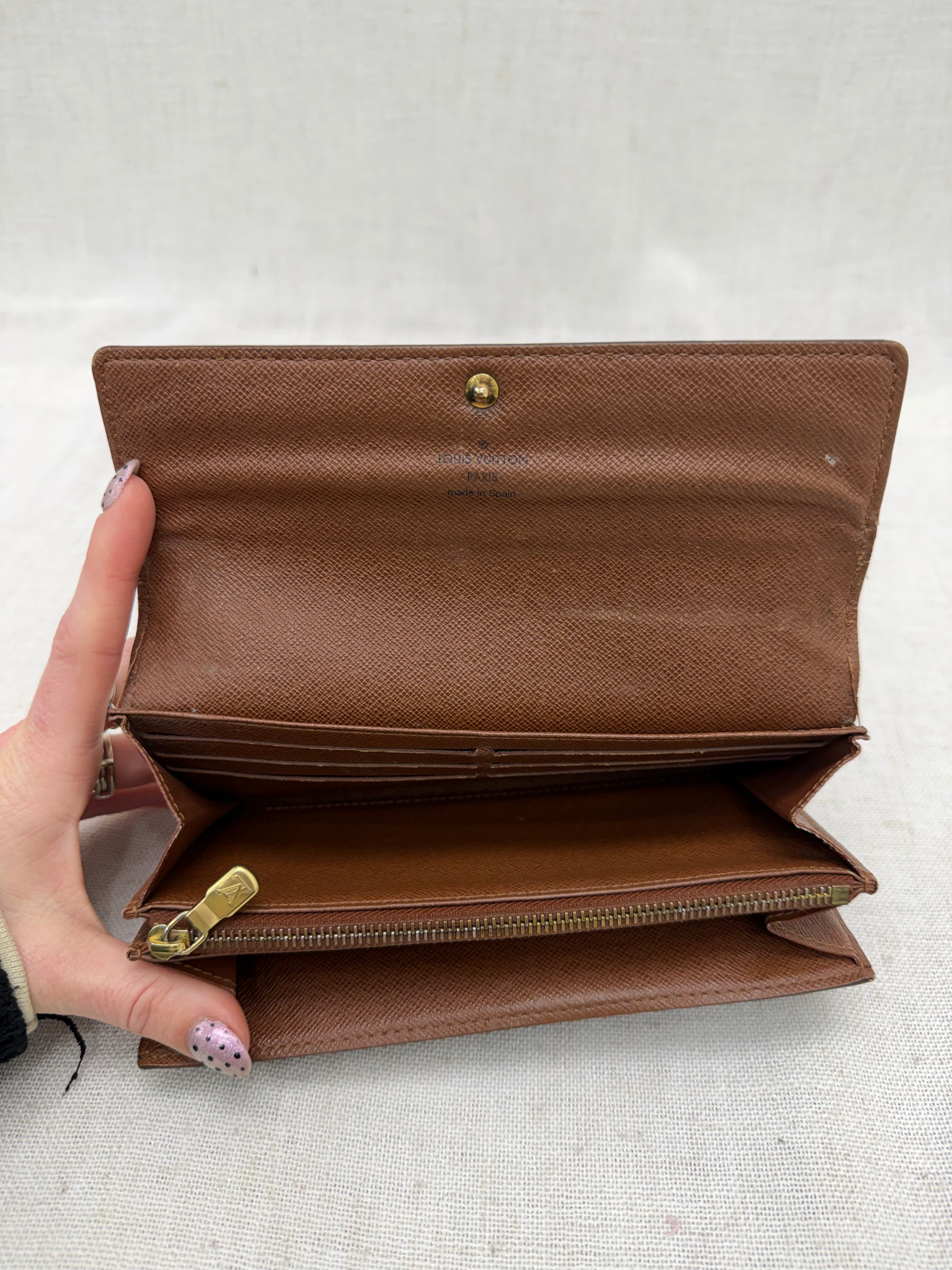 Louis Vuitton Monogram Sarah Wallet