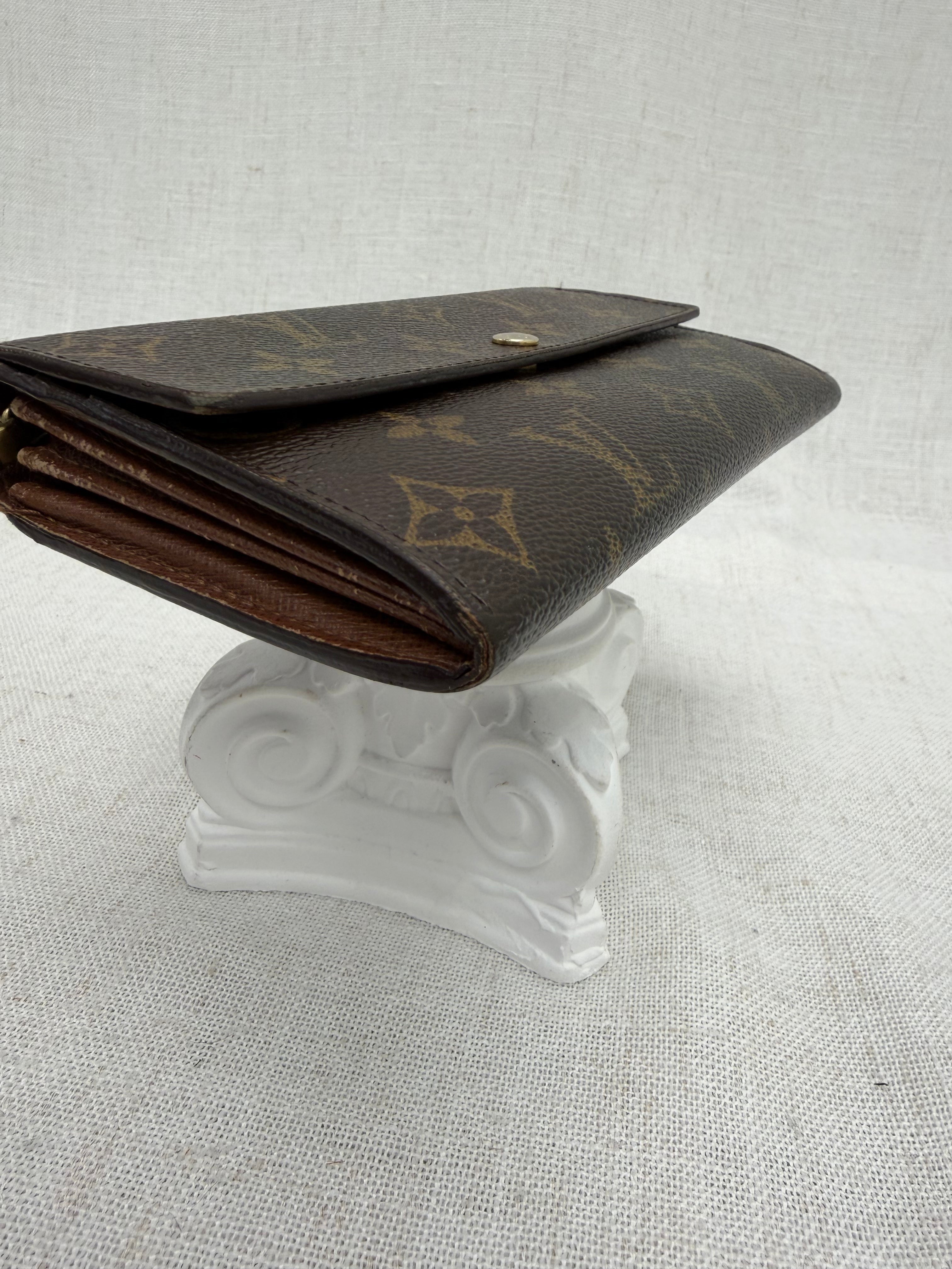 Louis Vuitton Monogram Sarah Wallet