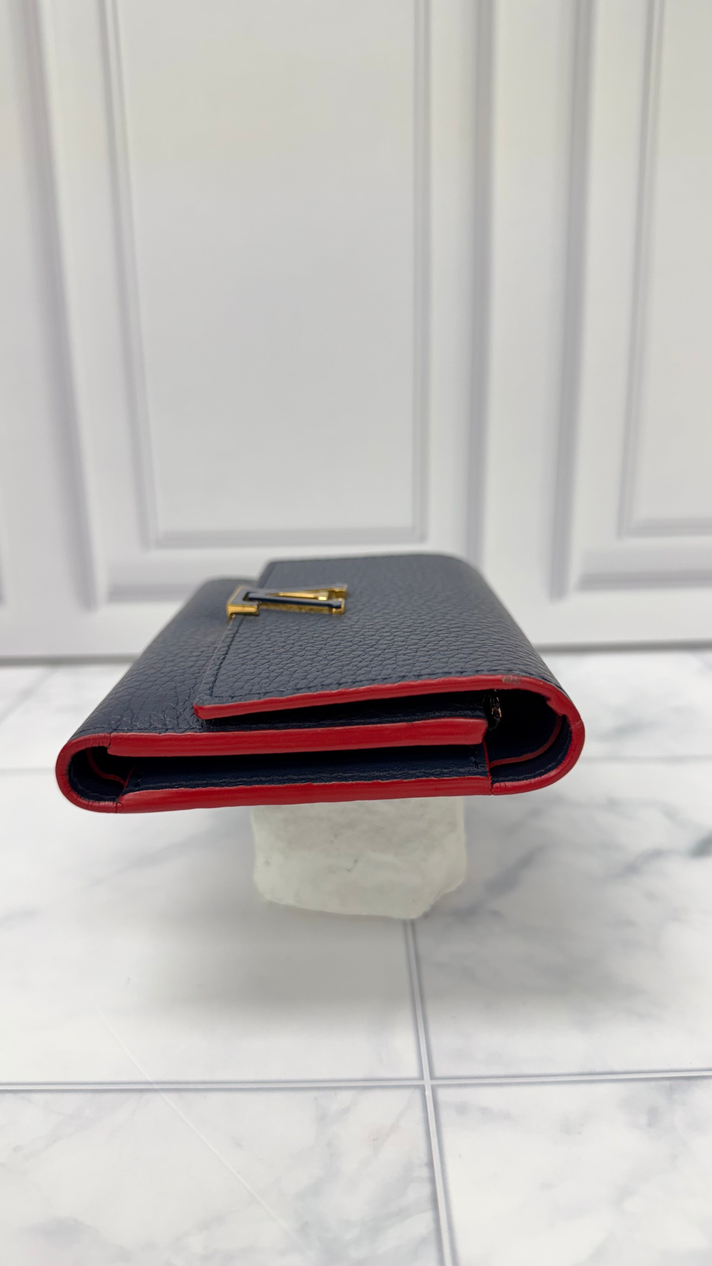 *DONS DROP* Louis Vuitton Blue Taurillon Leather Capucines Compact Wallet