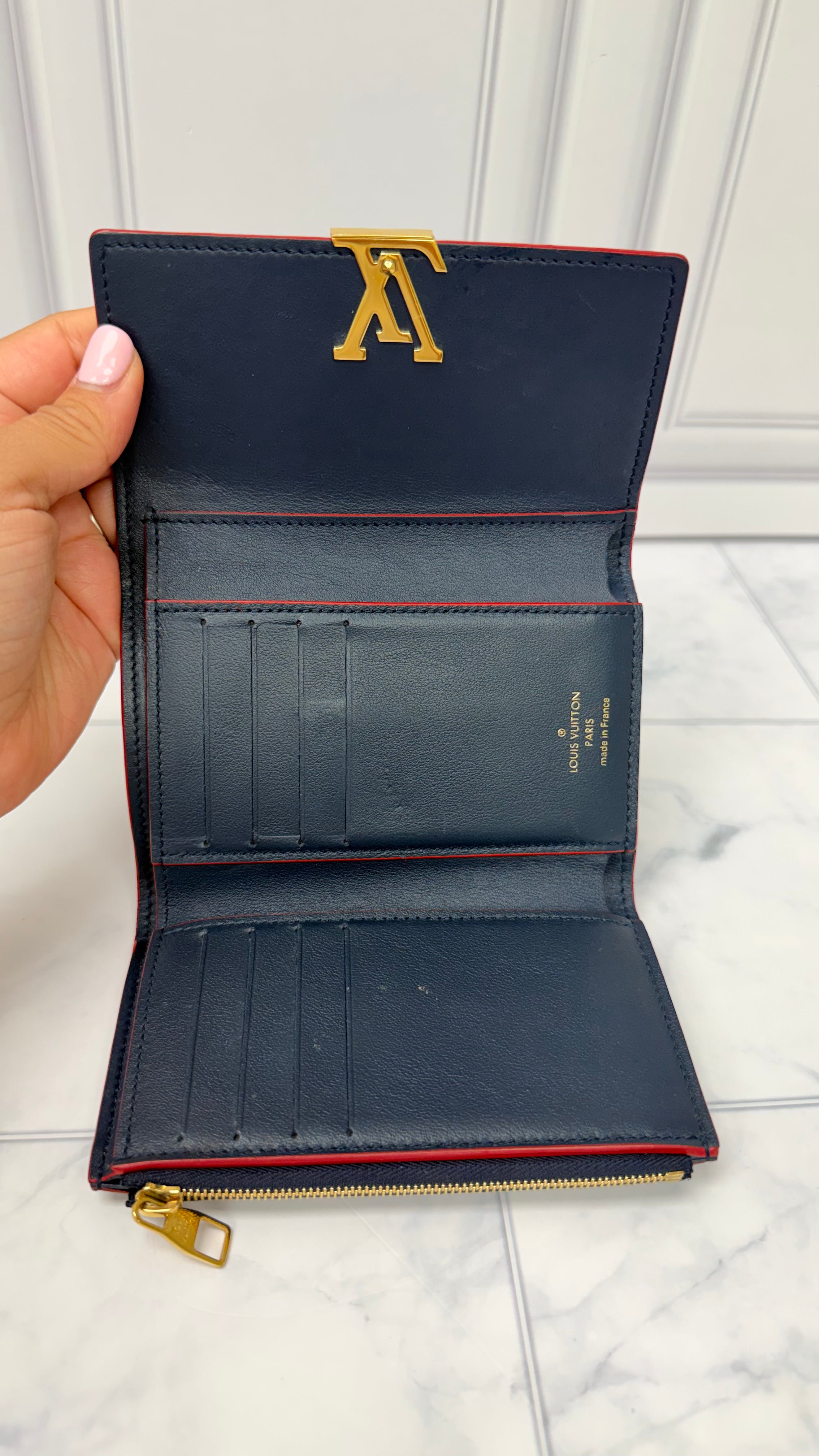 *DONS DROP* Louis Vuitton Blue Taurillon Leather Capucines Compact Wallet
