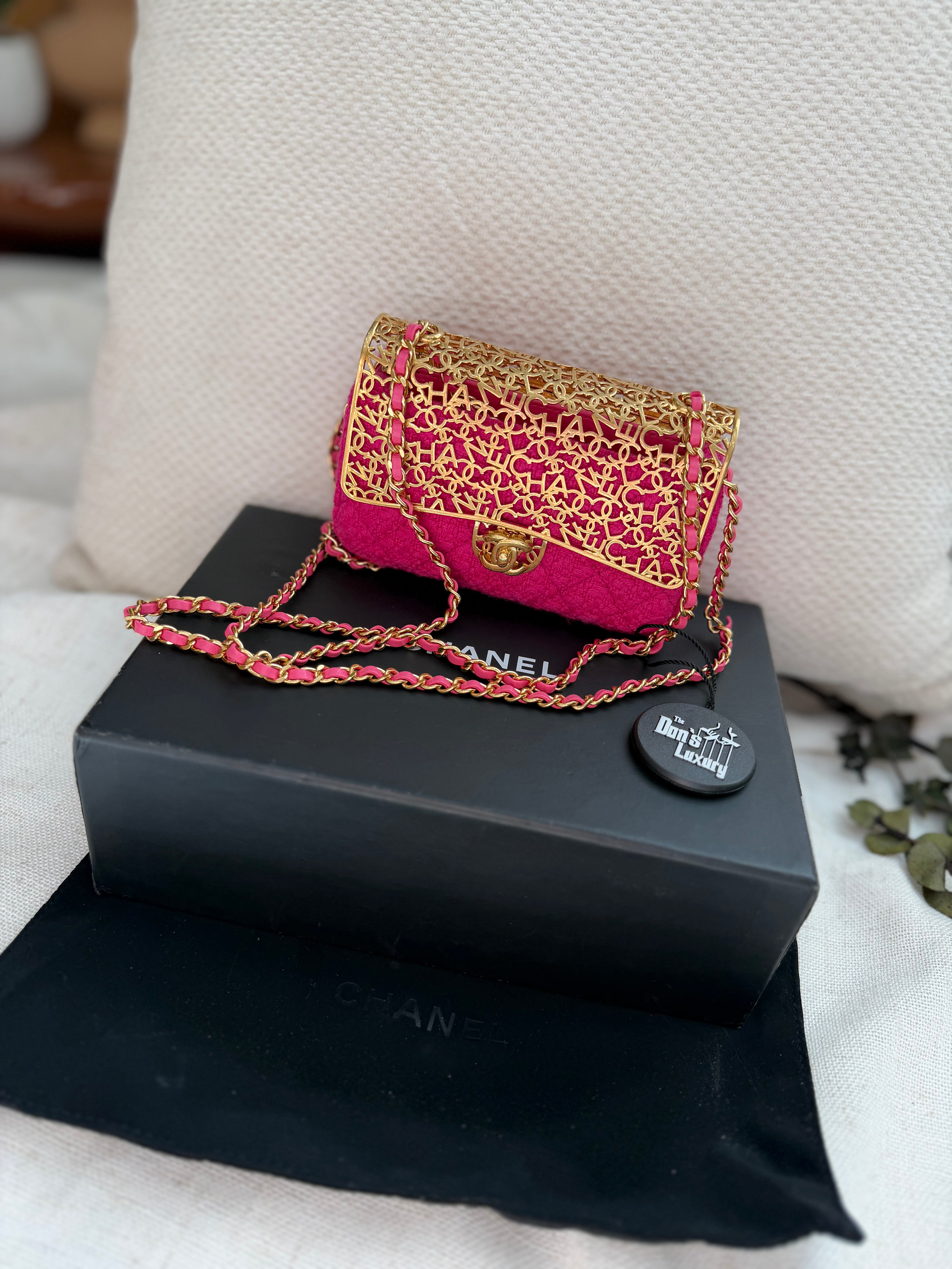 *DONS PRE-DROP* BRAND NEW- Chanel Pink Tweed & Gold Tone Metal CC Logo Mini Flap Bag