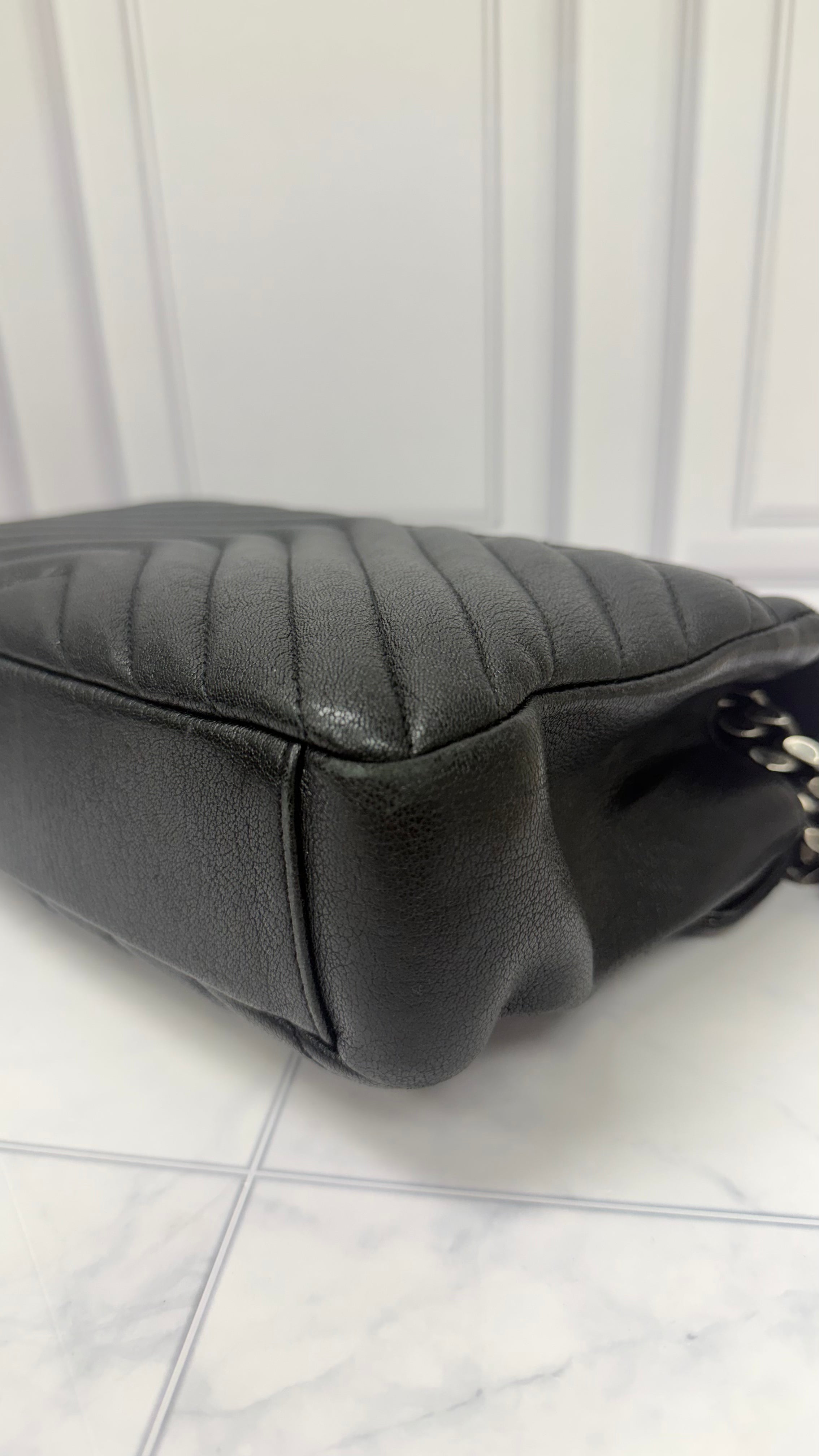 *DONS DROP* Saint Laurent YSL Black Quilted Leather Crossbody Bag