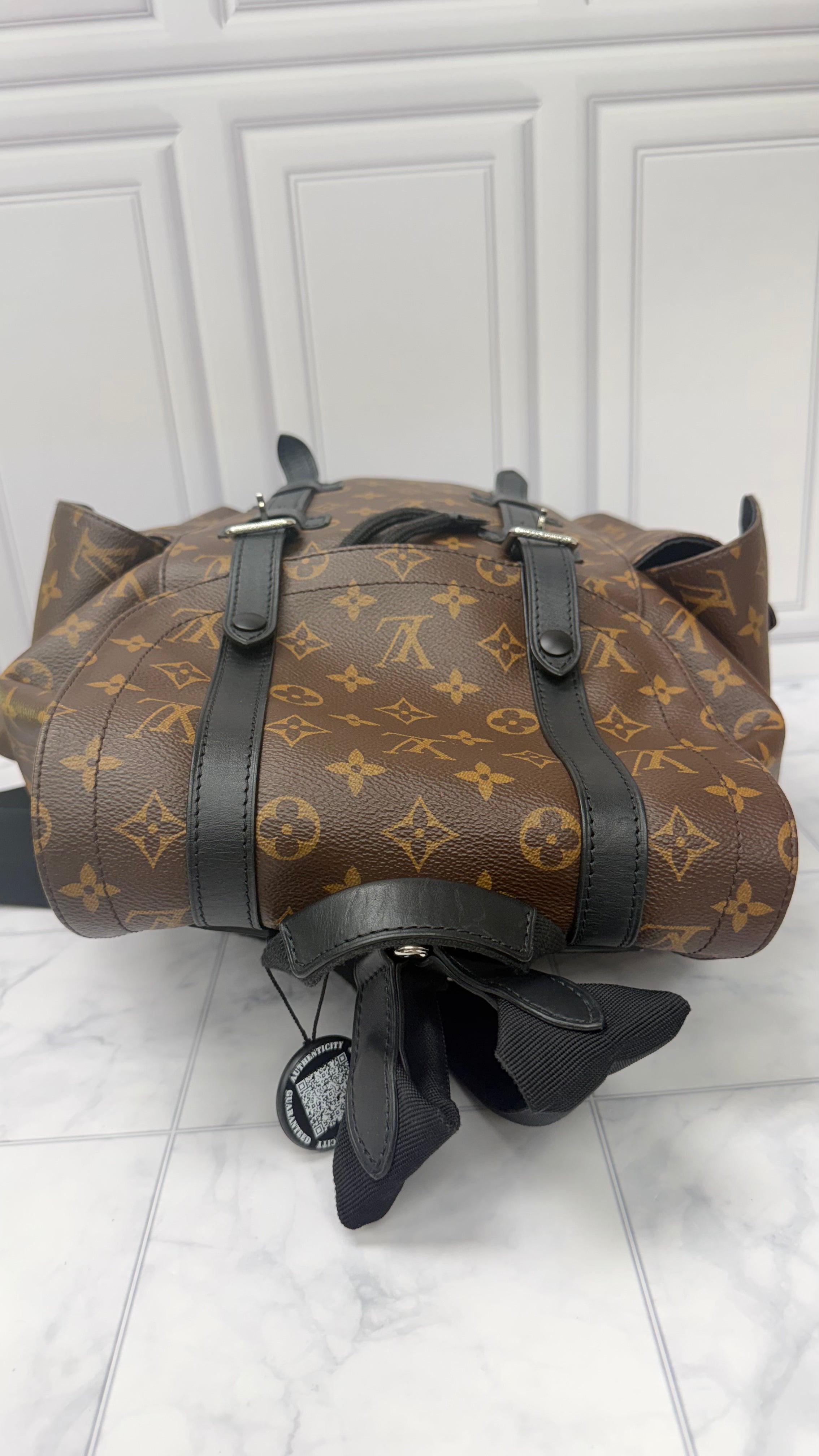 *DONS DROP* Louis Vuitton Monogram Macassar Christopher MM Backpack