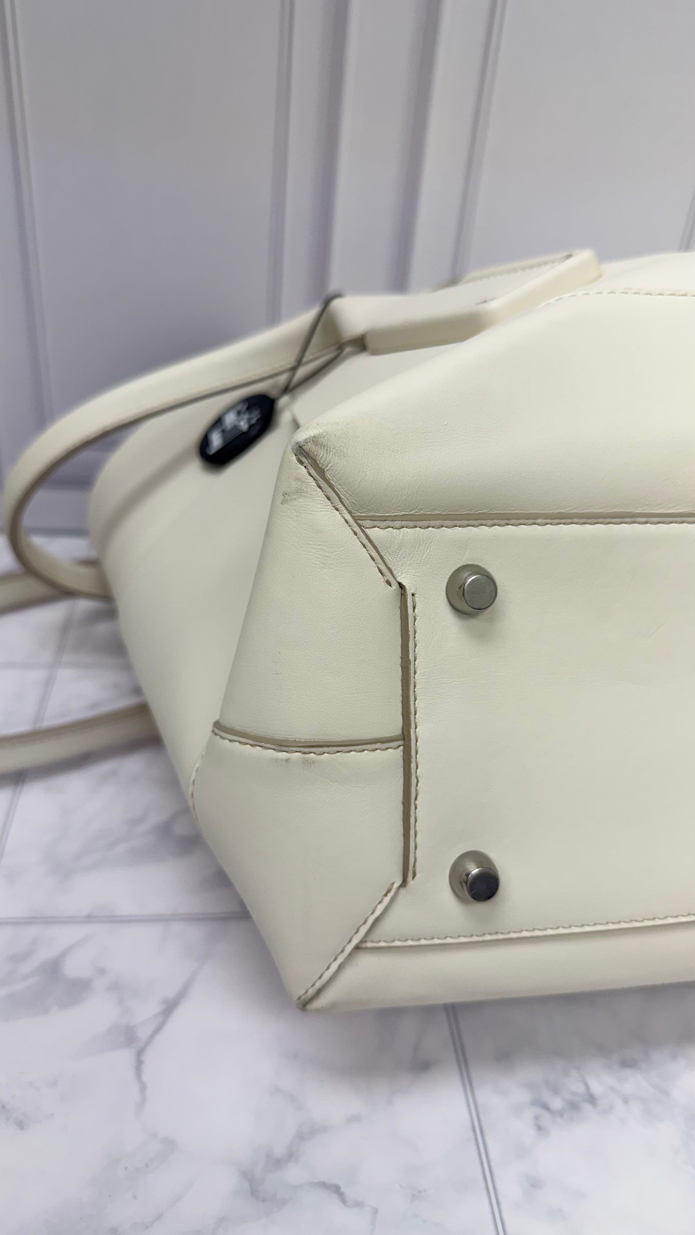 *DONS DROP* Bottega Veneta White Leather Maxi Intrecciato Arco Tote Bag