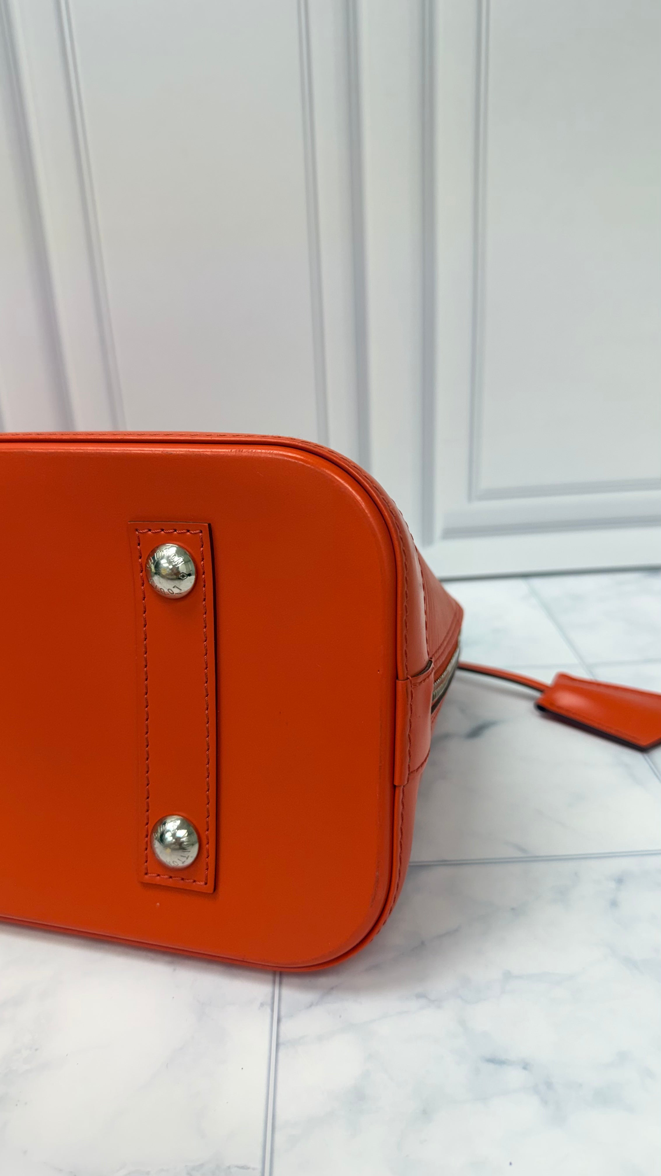 *DONS DROP* Louis Vuitton Orange Epi Leather Alma PM Satchel
