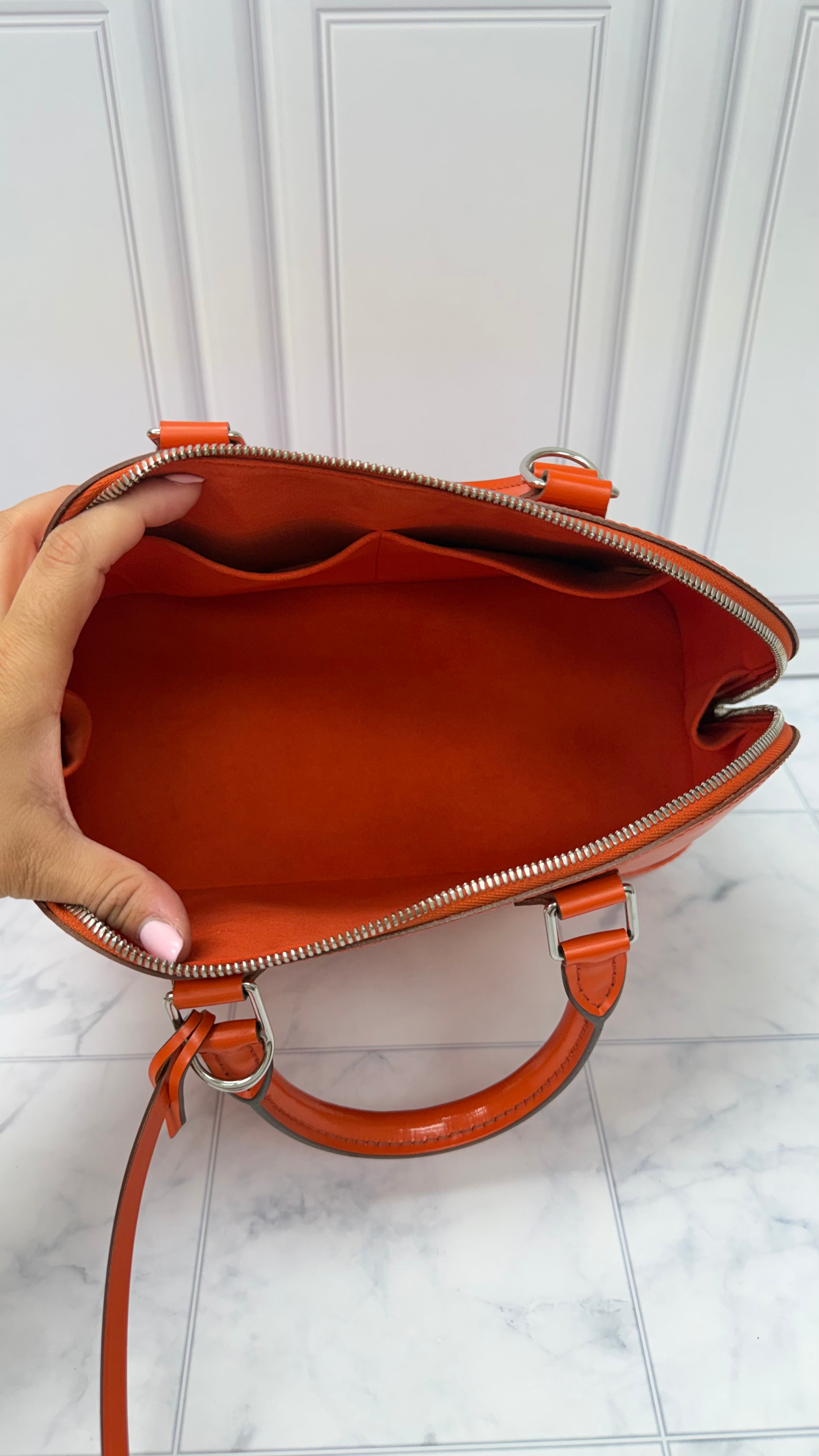 *DONS DROP* Louis Vuitton Orange Epi Leather Alma PM Satchel