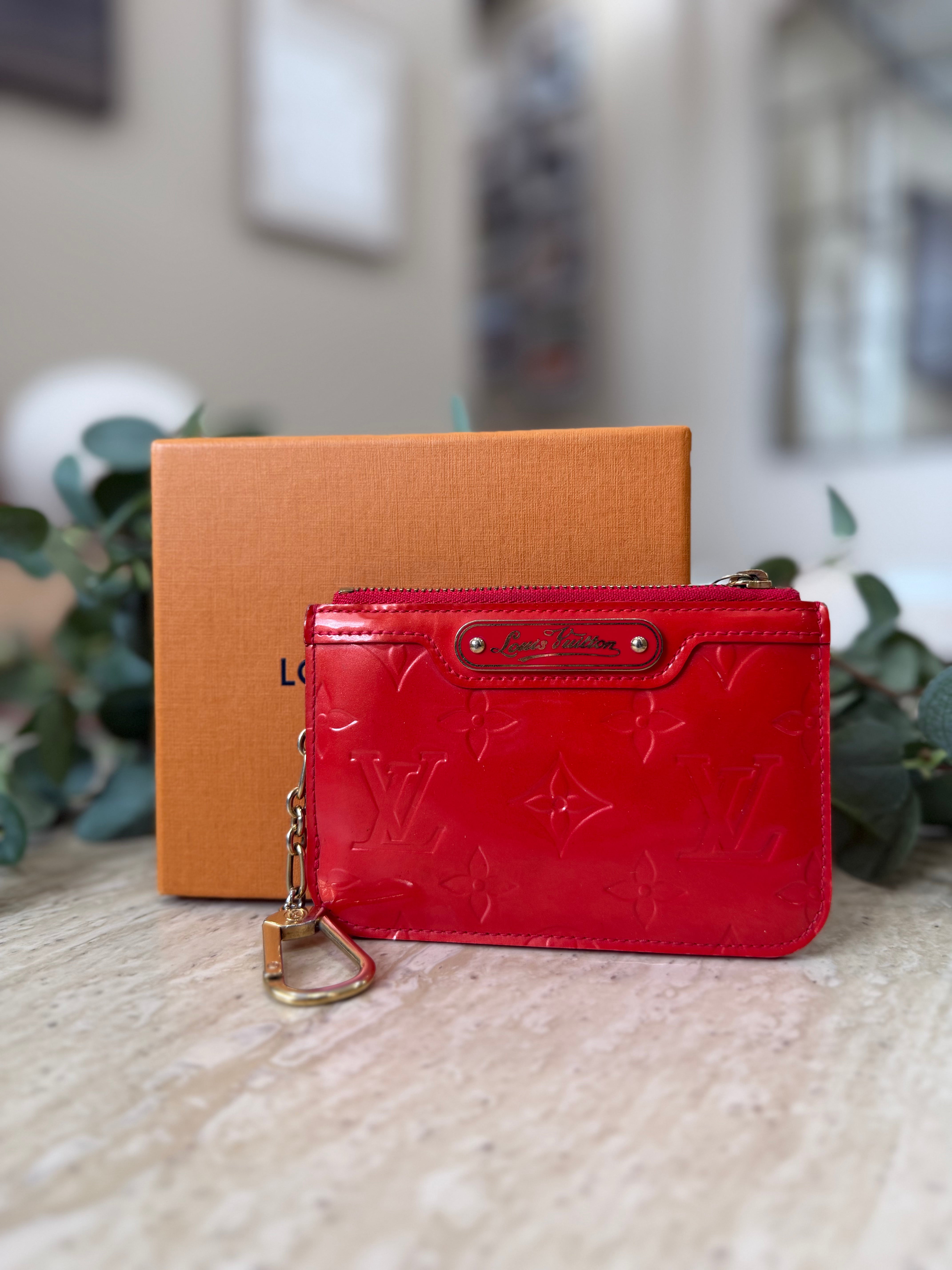Louis Vuitton Red Vernis Pochette Key Cles