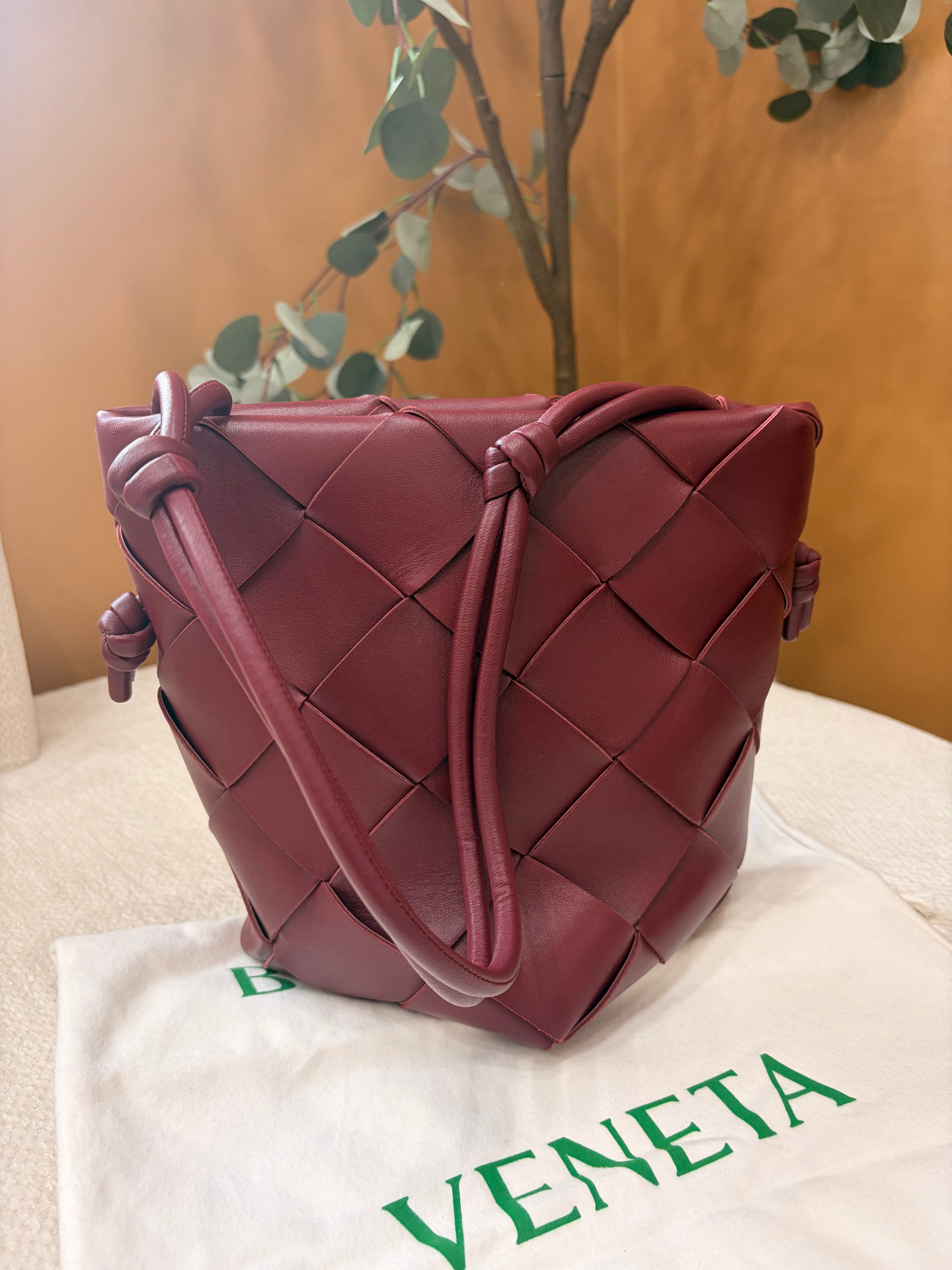 Bottega Veneta Bordeaux Nappa Maxi Intrecciato Clasp Bucket Bag
