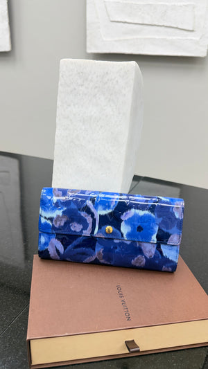 Louis Vuitton Blue Monogram Vernis Leather Sarah Wallet