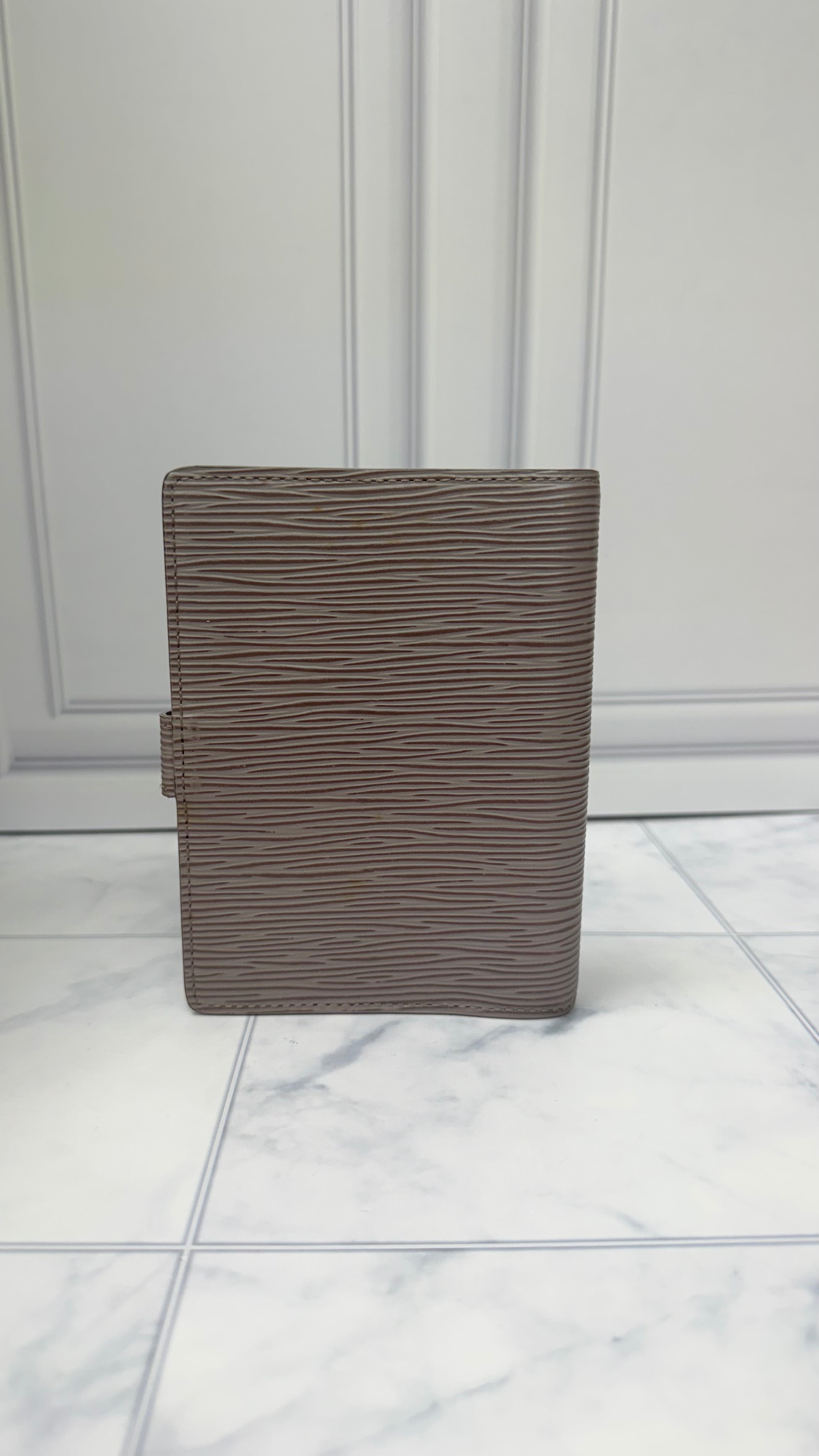 Louis Vuitton Grey Epi Leather Passport Agenda Cover PM