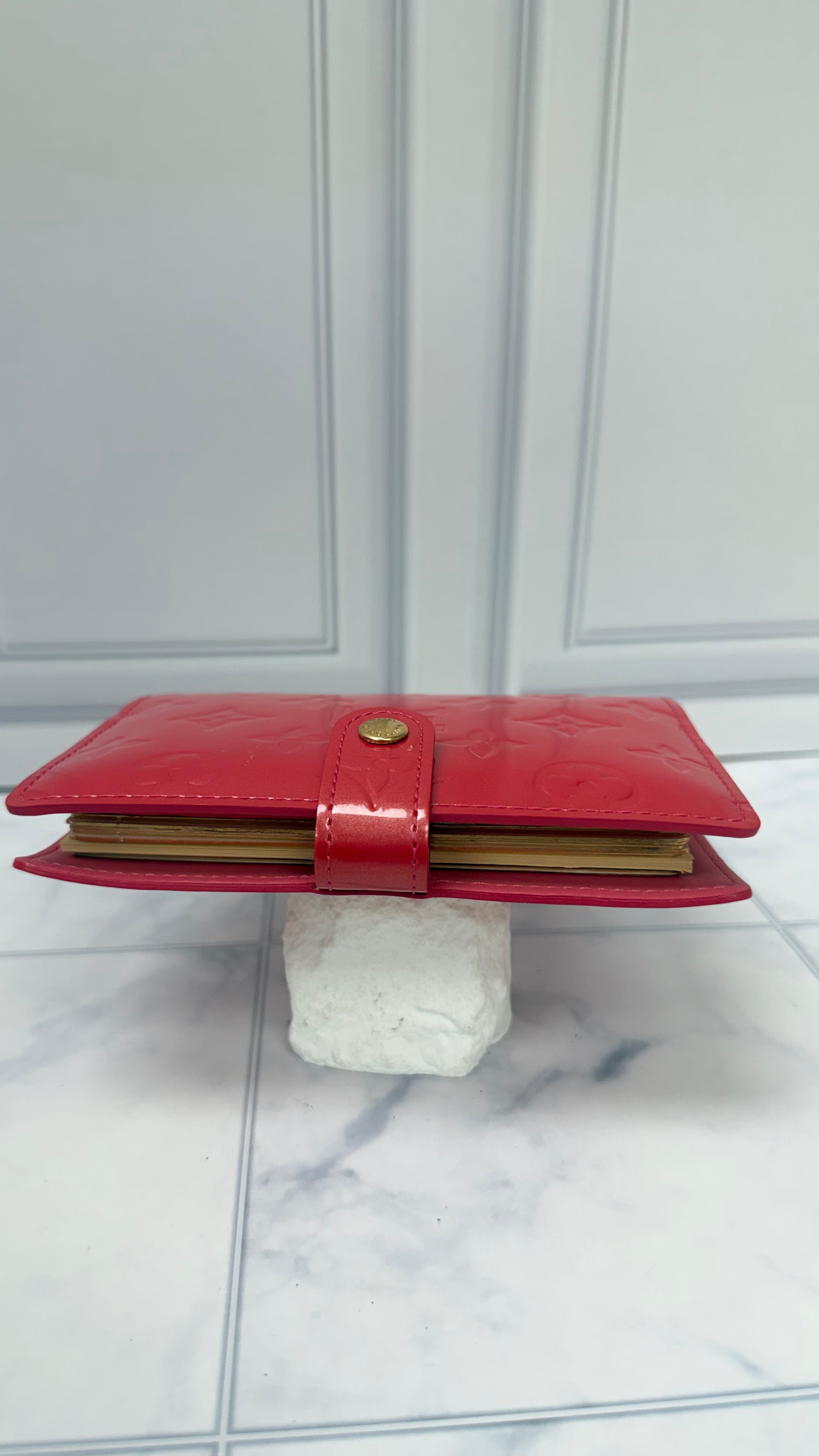 Louis Vuitton Monogram Pink Vernis Leather Passport Agenda Cover PM