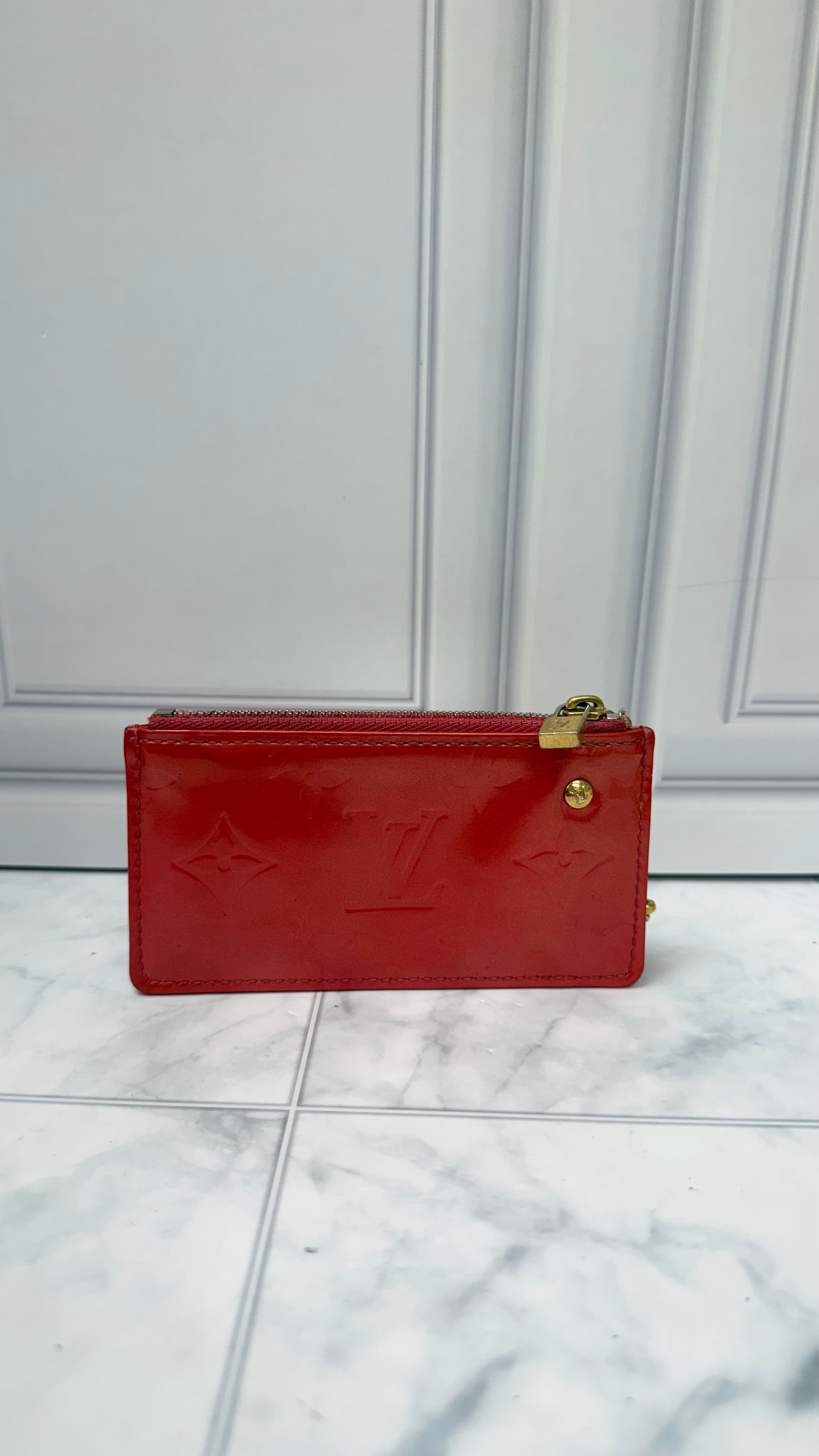 Louis Vuitton Monogram Pink Vernis Leather Key Cles