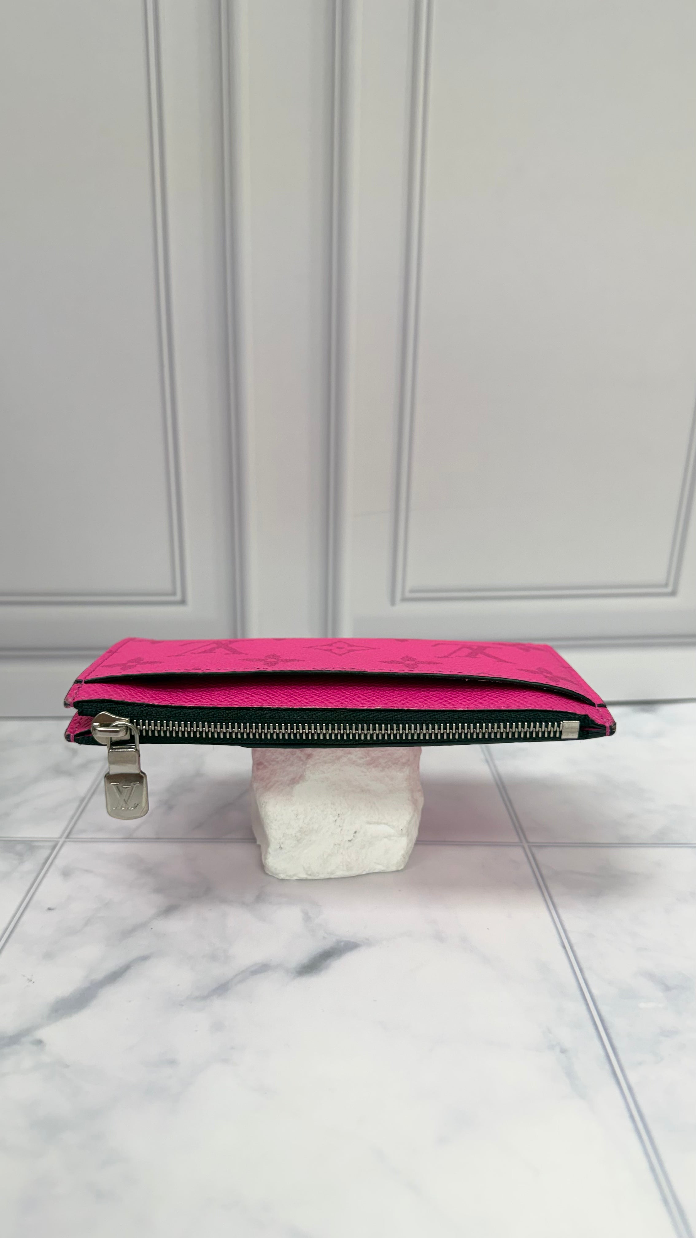 Louis Vuitton Hot Pink Monogram Taigarama Leather Coin Card Holder