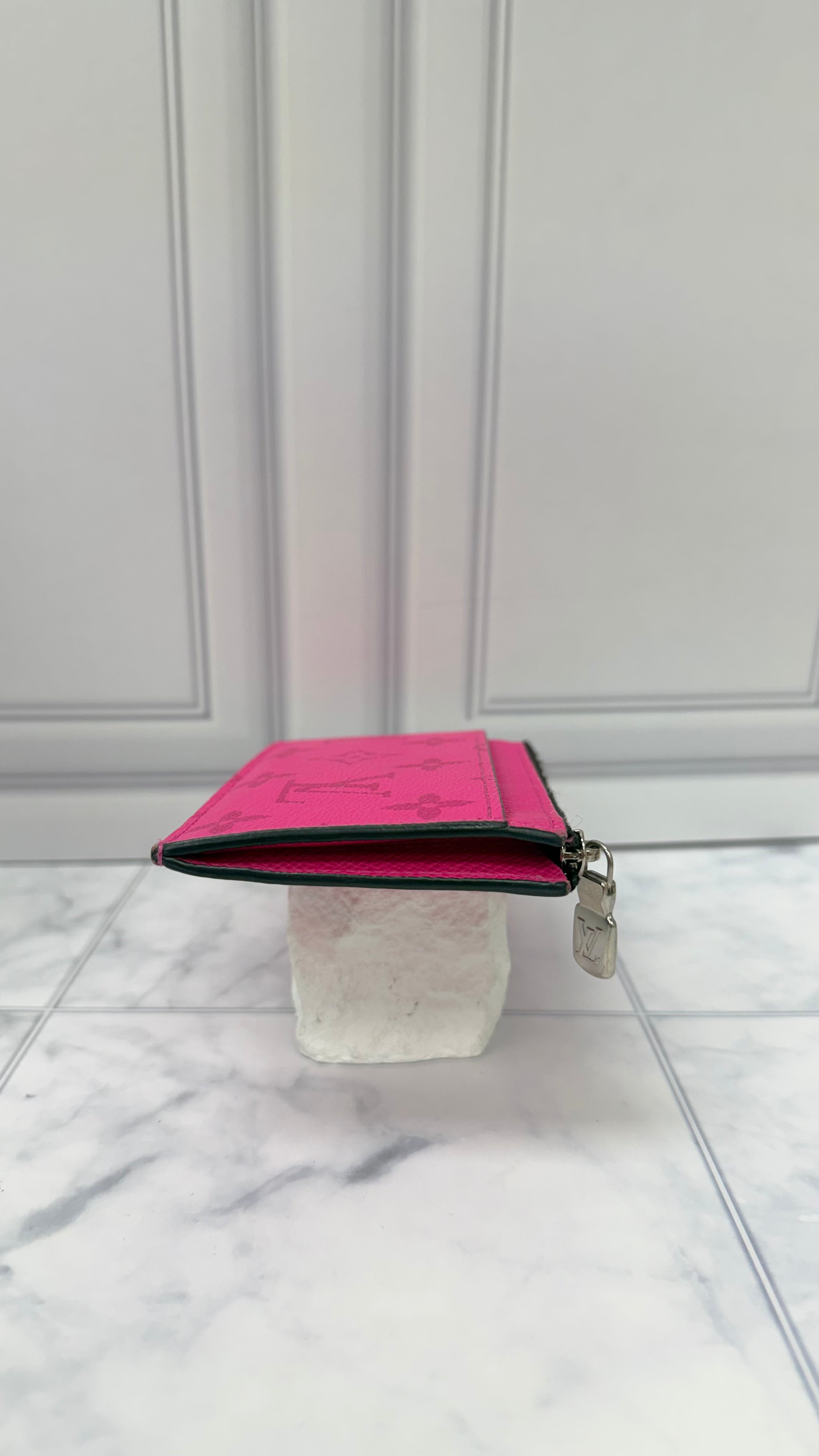 Louis Vuitton Hot Pink Monogram Taigarama Leather Coin Card Holder