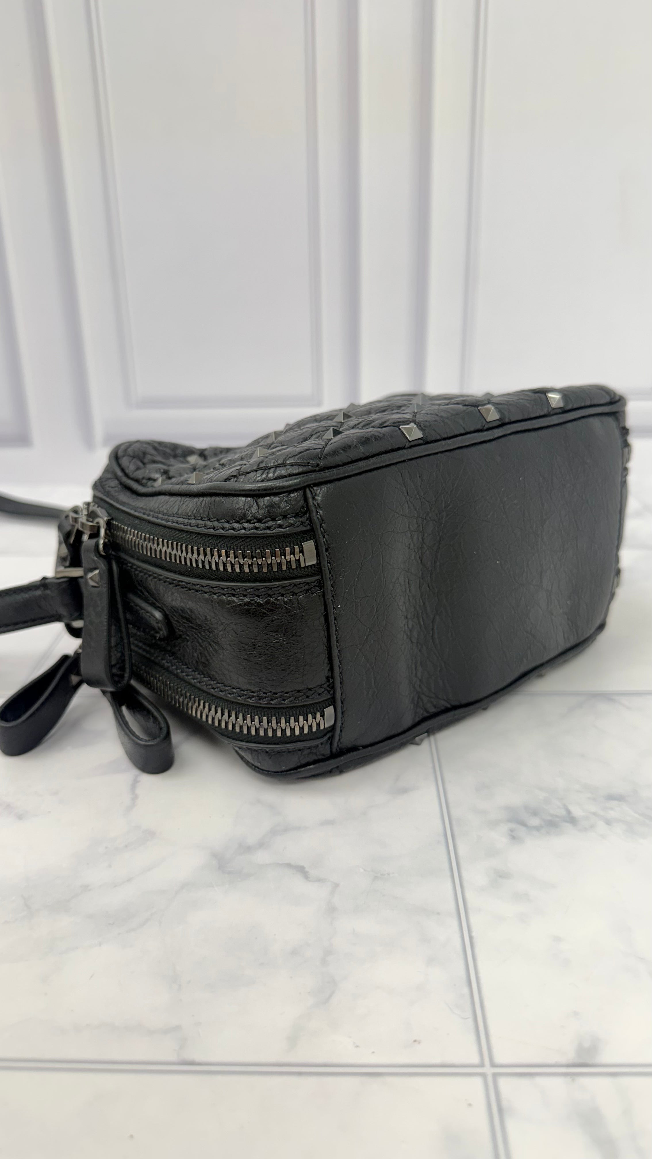 Valentino Black Crackled Leather Rockstud Double Zip Camera bag