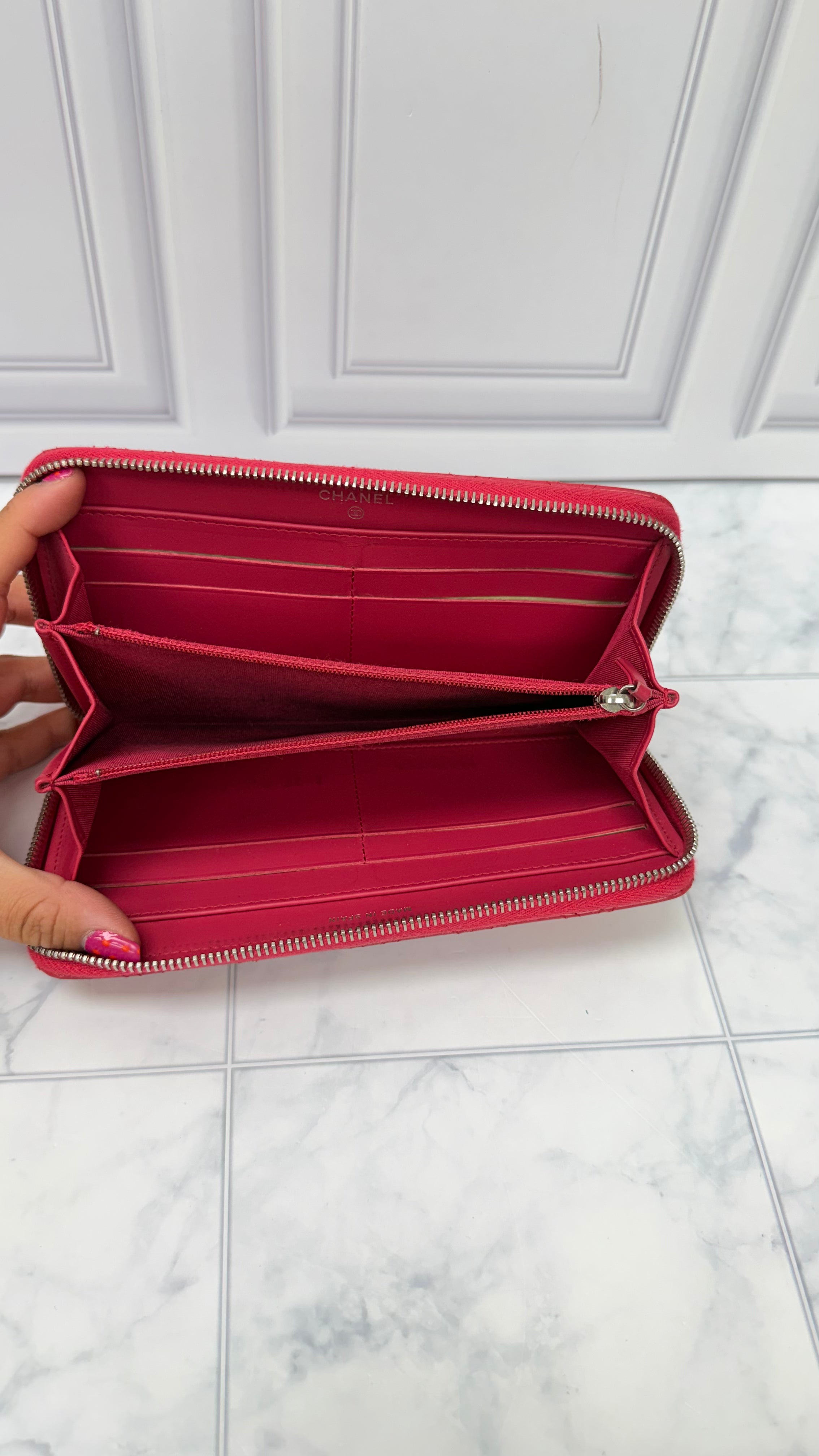 Chanel Hot Pink Patent Leather Zippy Wallet