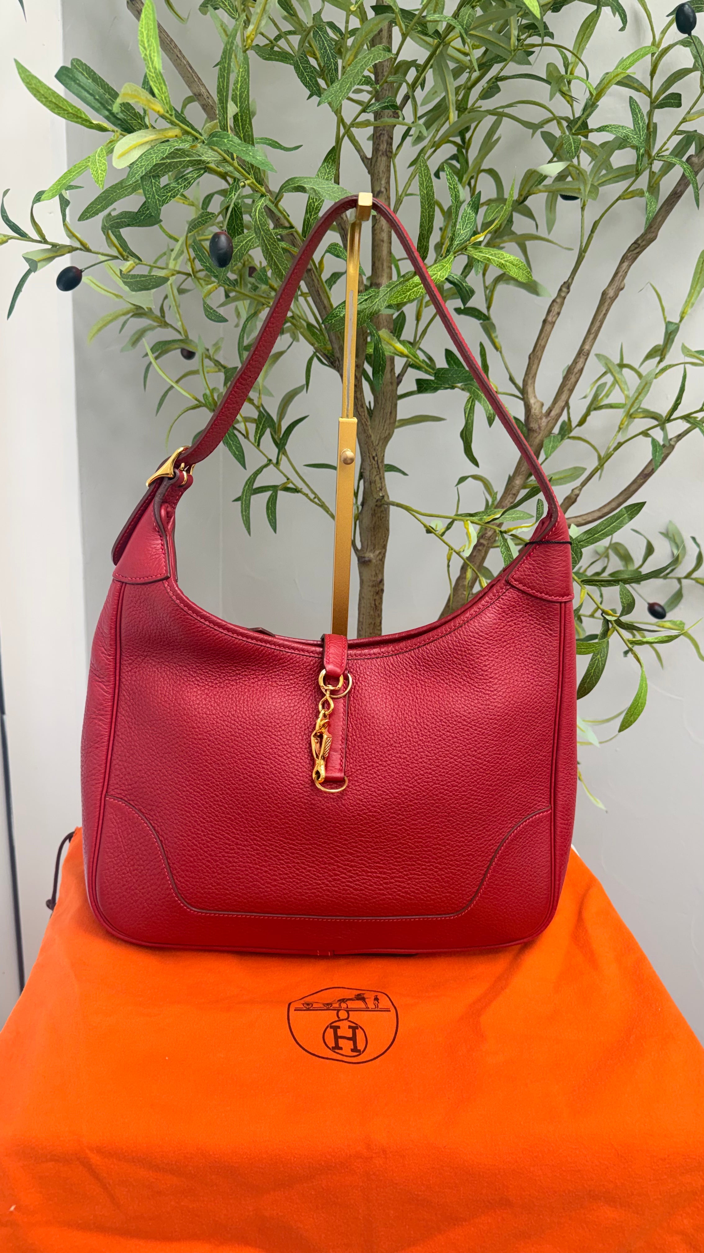 Hermes Red Togo Leather Trim 31 Shoulder Bag