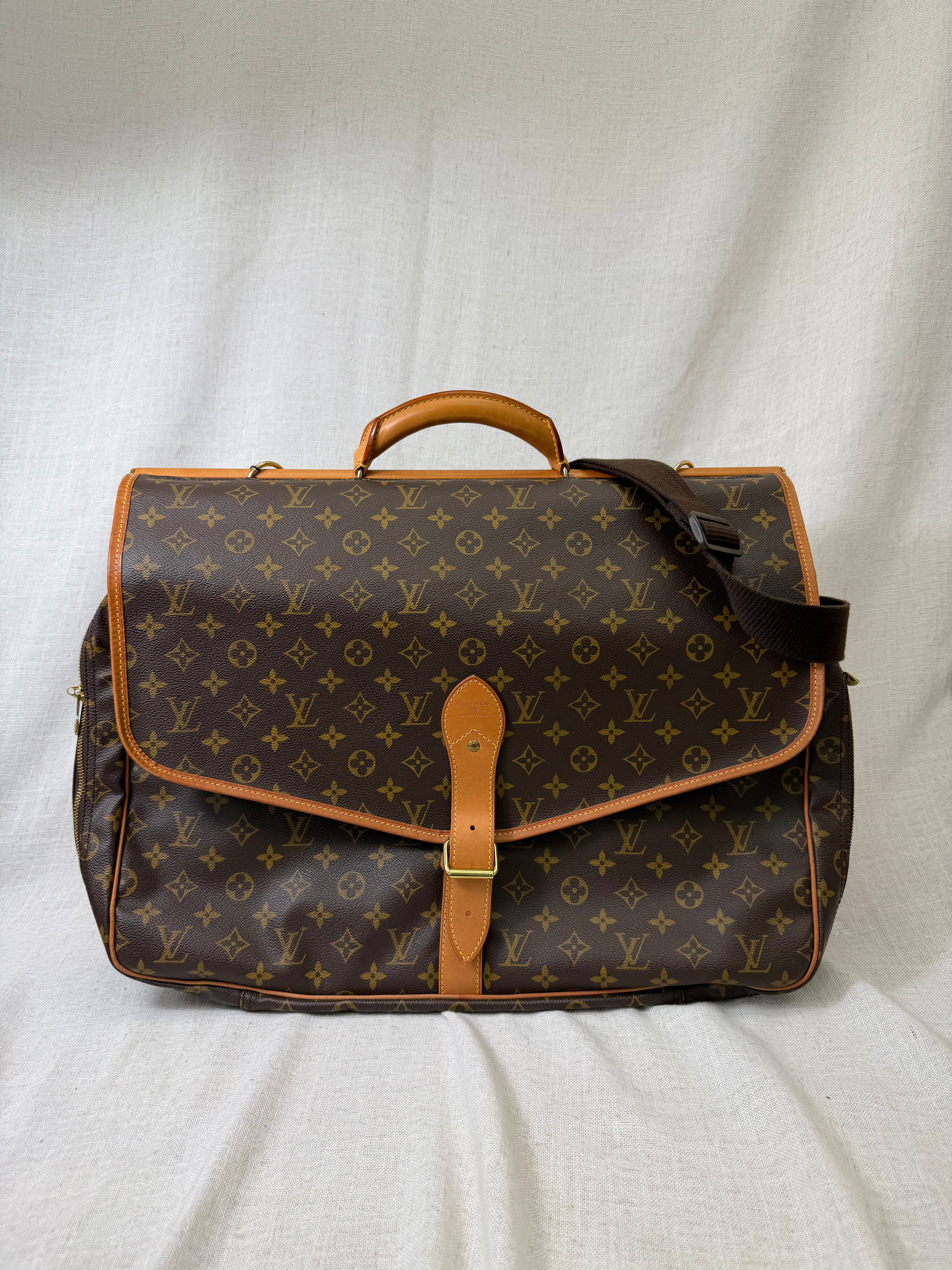Louis Vuitton Monogram Sac Chasse Travel Bag