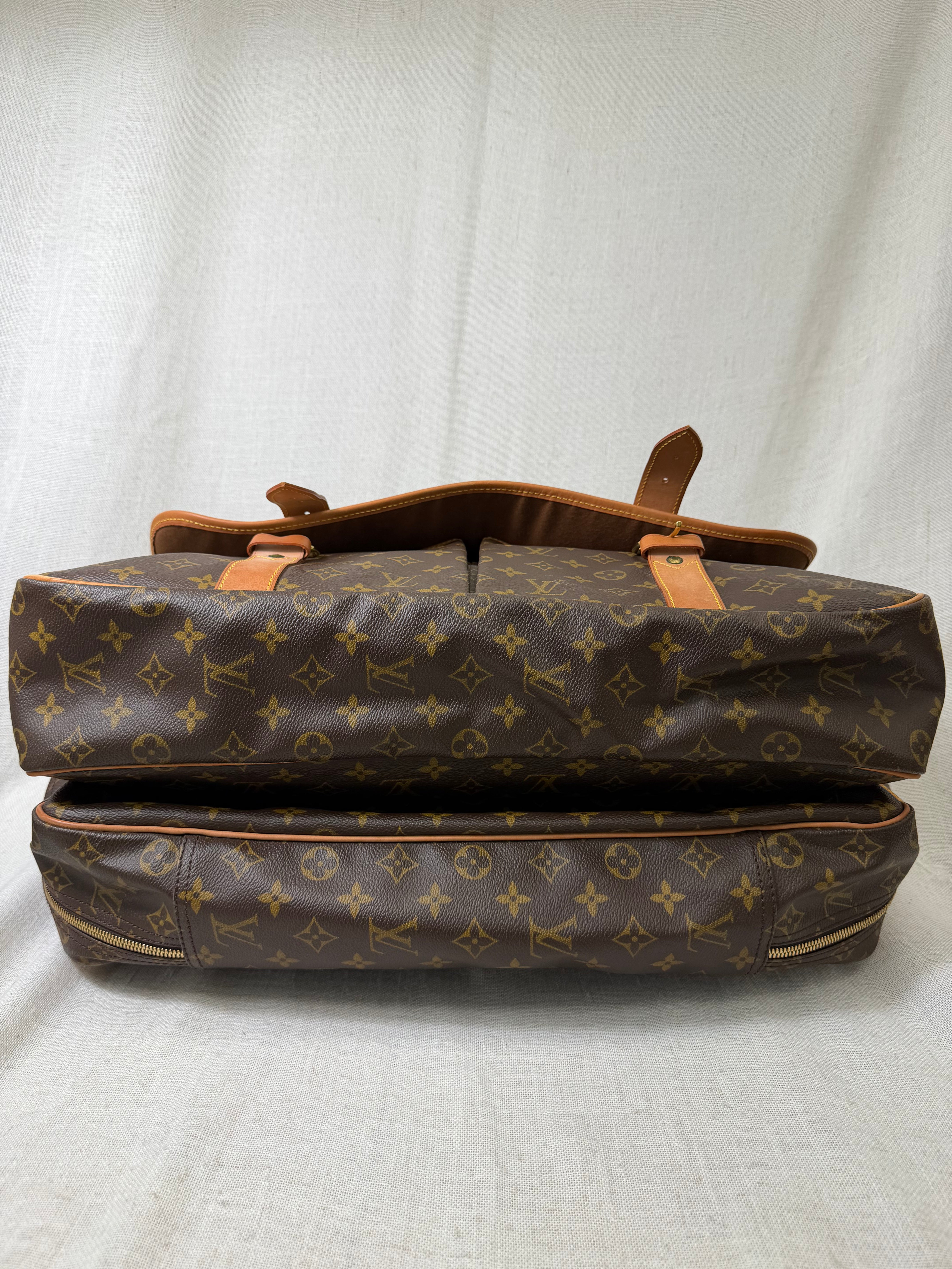Louis Vuitton Monogram Sac Chasse Travel Bag