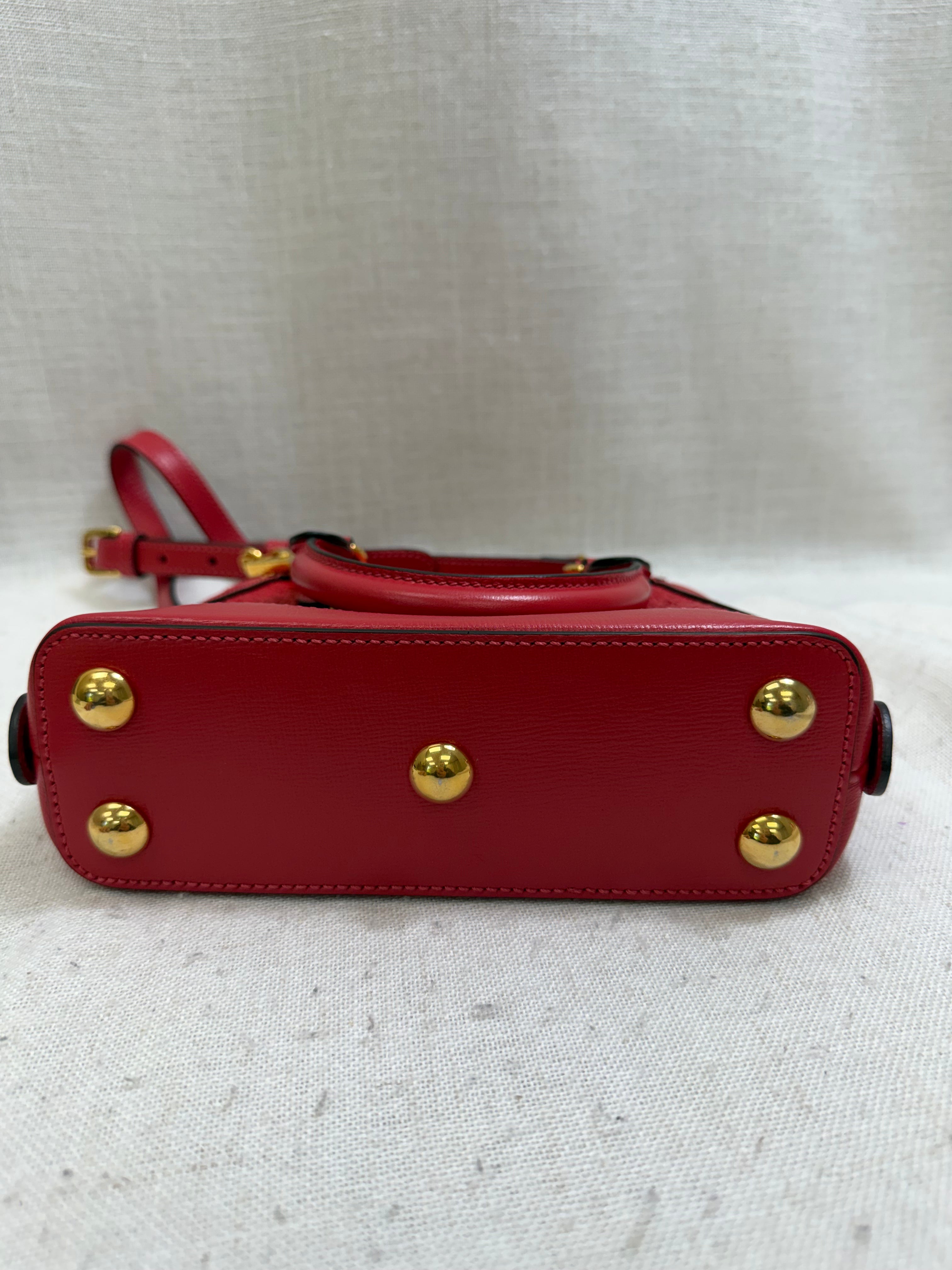 LIKE NEW- Gucci Red Straw And Leather Horsebit 1955 Mini Top Handle Bag