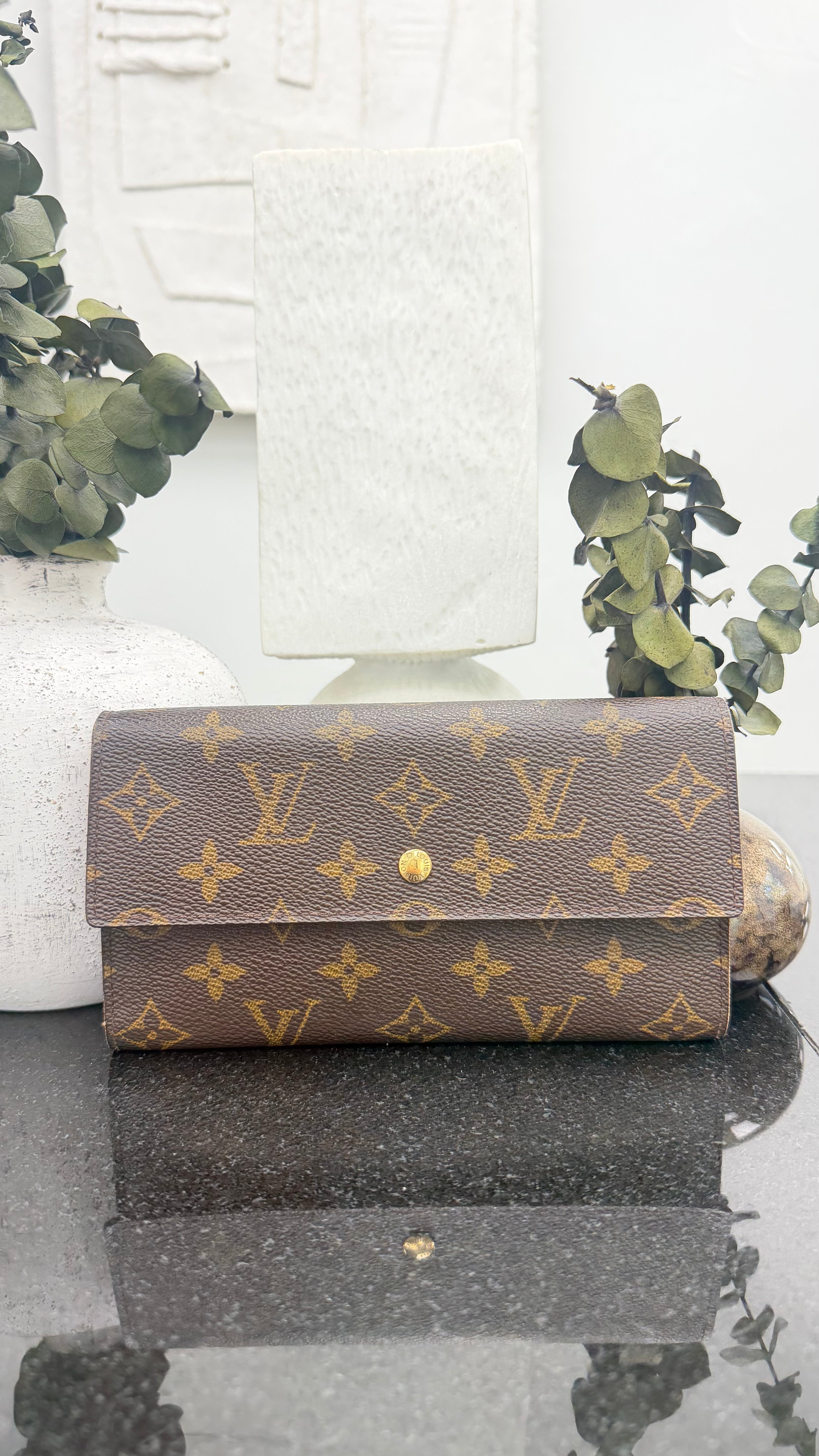 Louis Vuitton Monogram Porte Tresor International Wallet