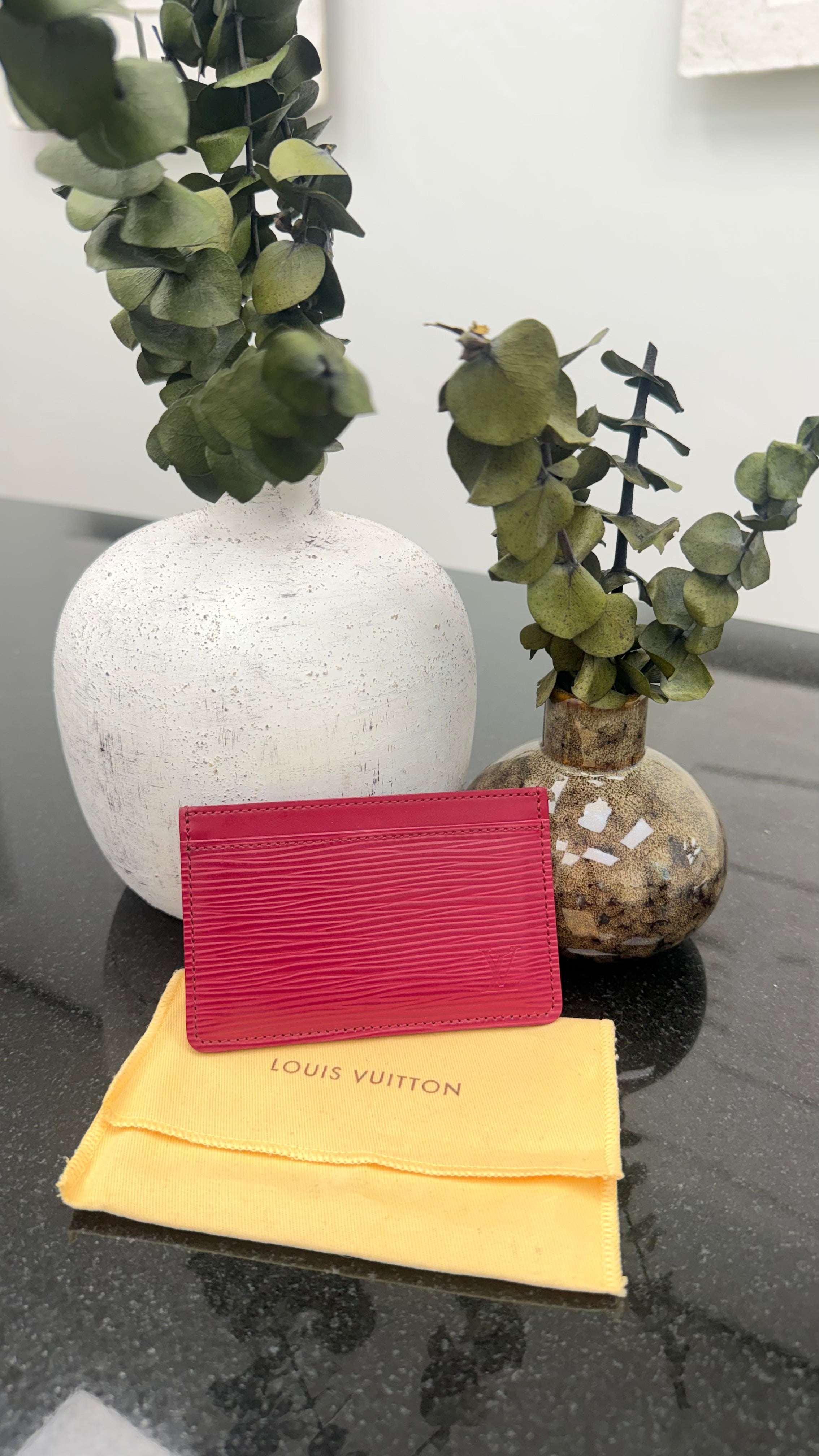 BRAND NEW - Louis Vuitton Burgundy Epi Leather Card Holder