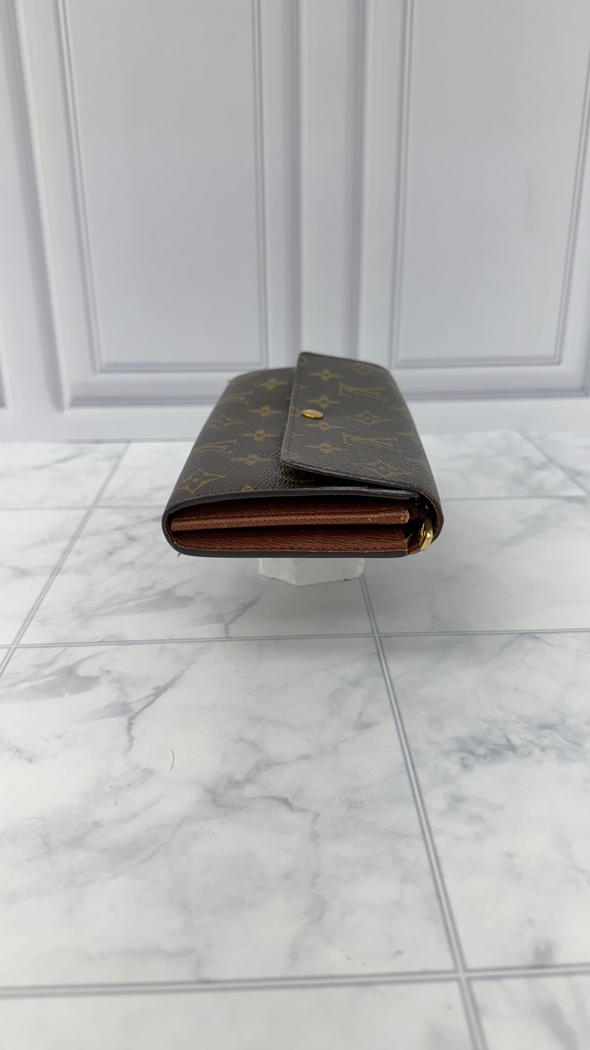 Louis Vuitton Monogram Sarah Wallet