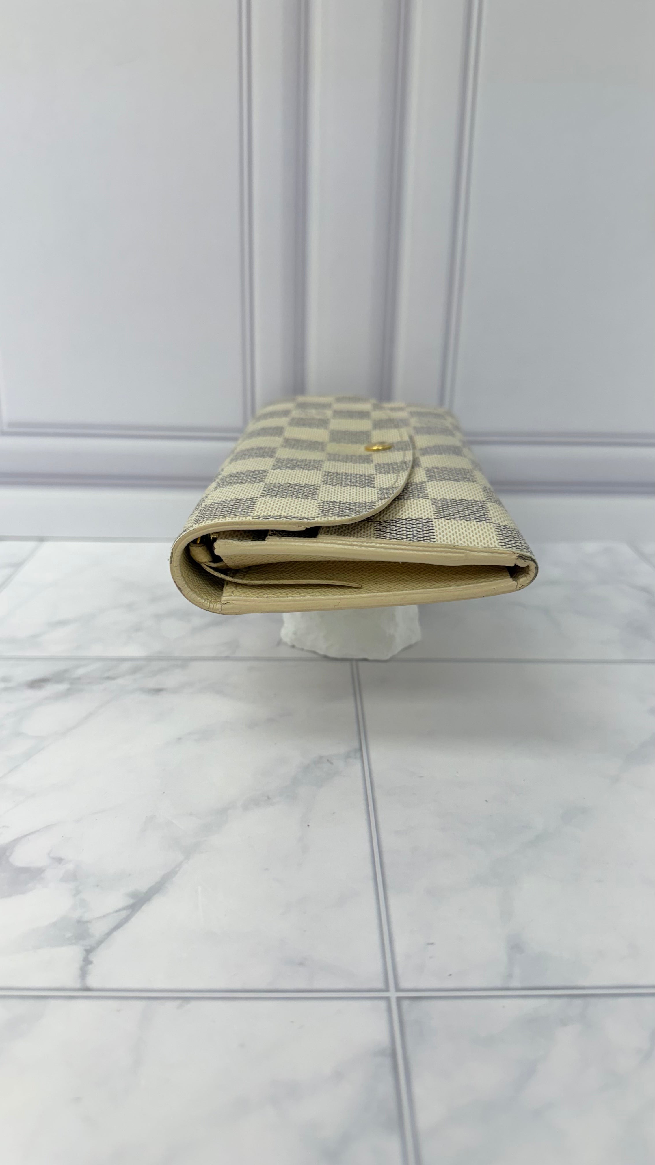 Louis Vuitton Damier Azur Emilie Wallet