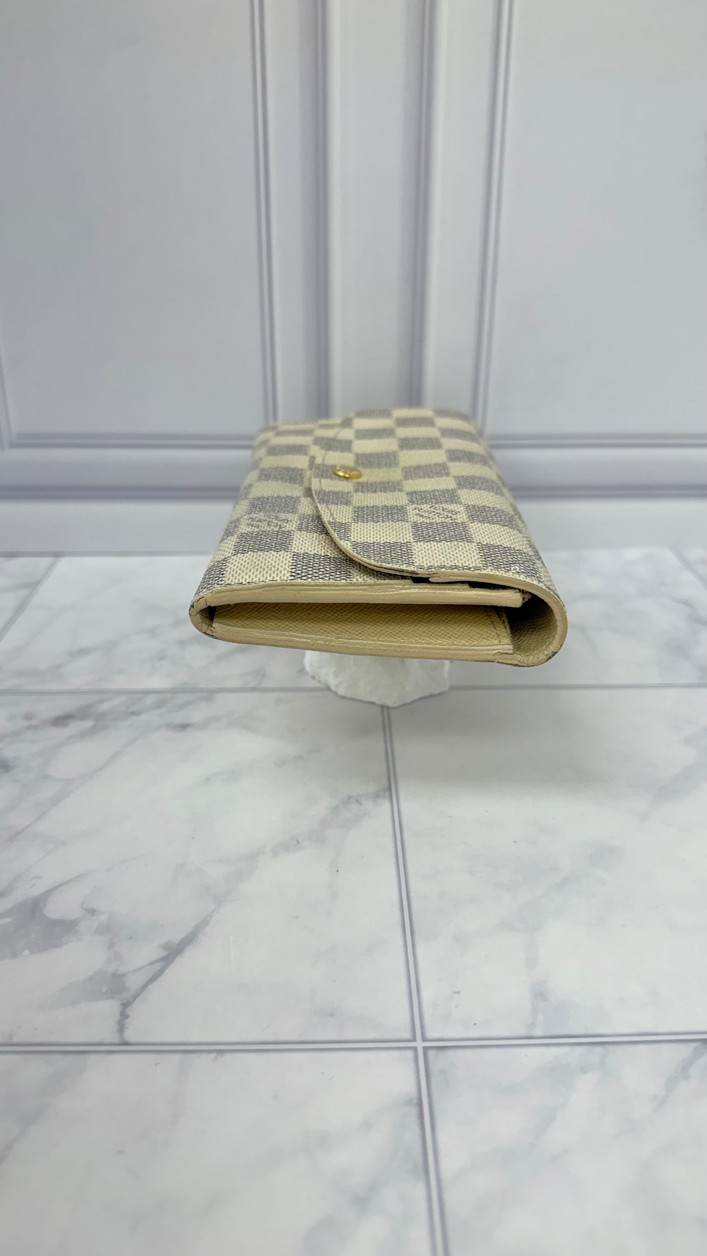 Louis Vuitton Damier Azur Emilie Wallet