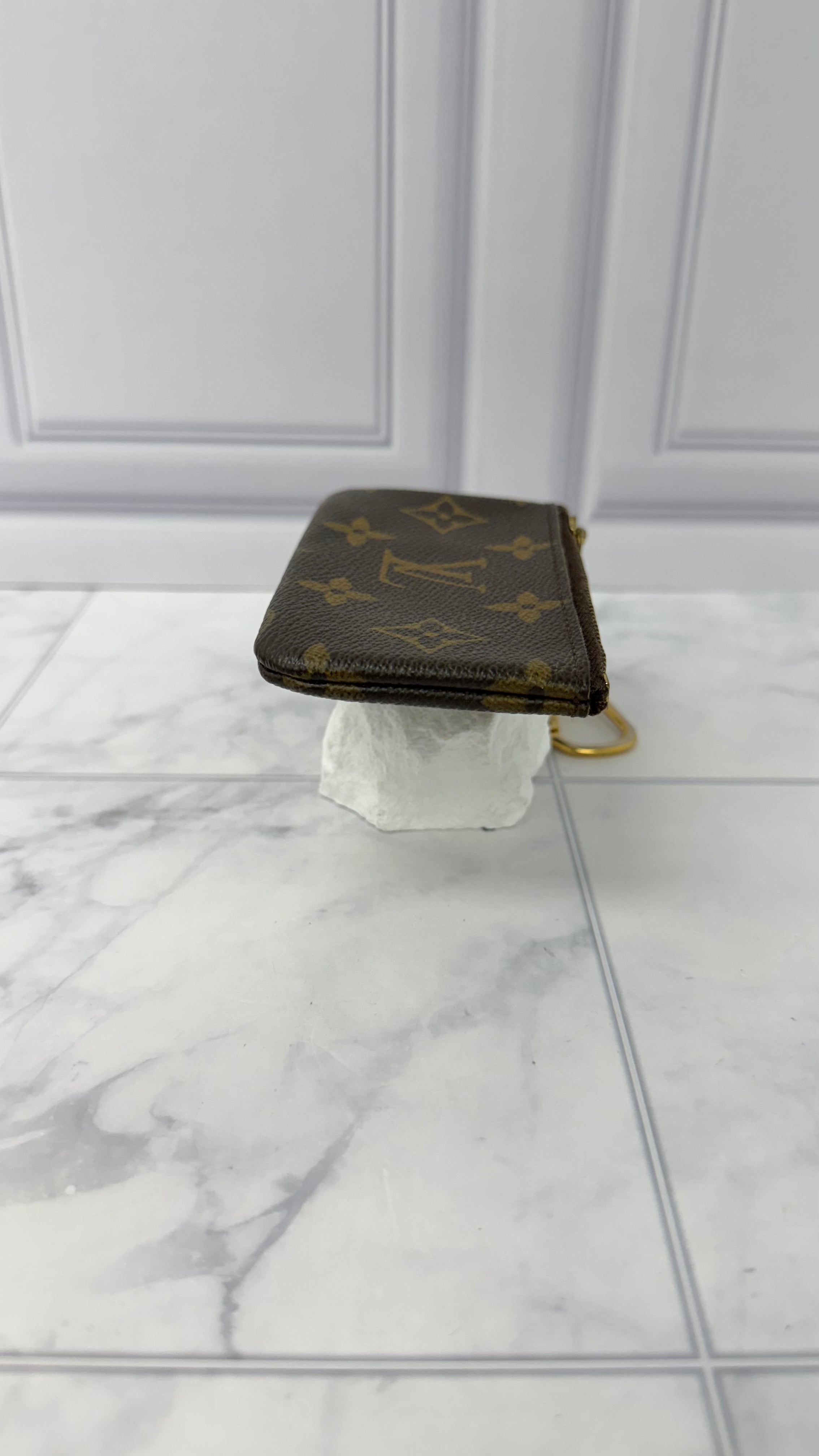 Louis Vuitton Monogram Key Cles