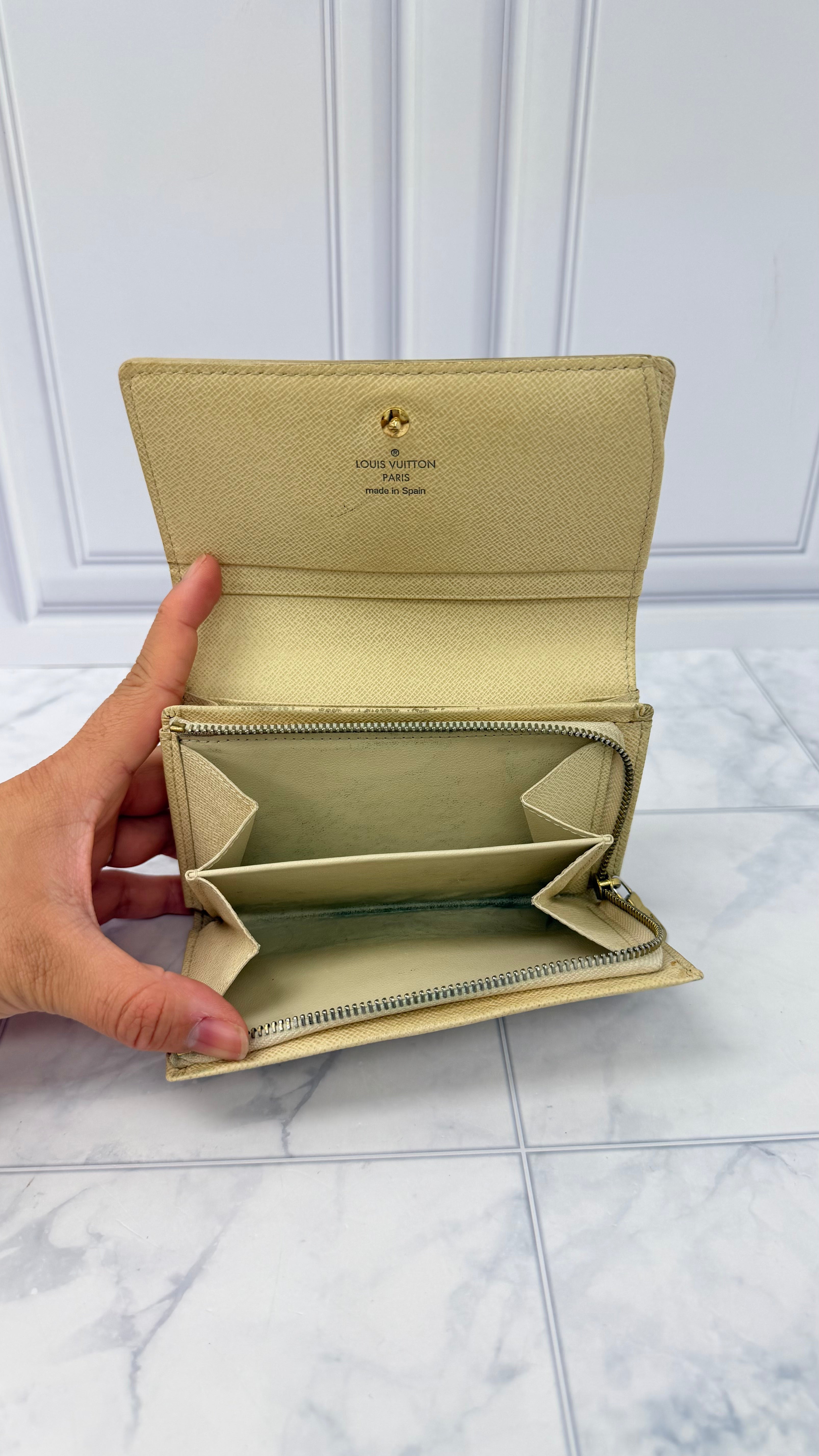 Louis Vuitton Damier Azur Porte Monnaie Billet Tresor Wallet