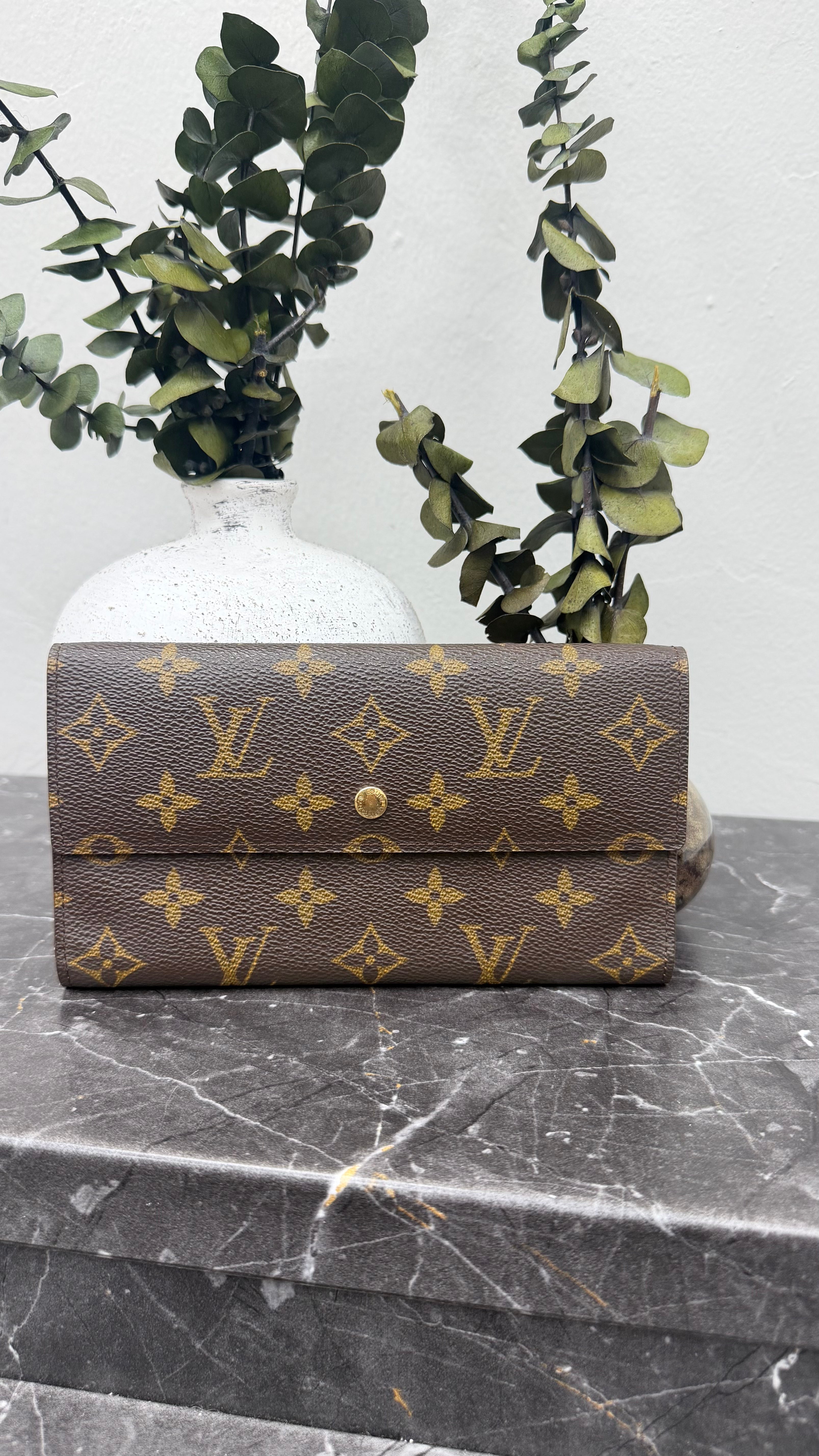 Louis Vuitton Monogram Flap International Wallet