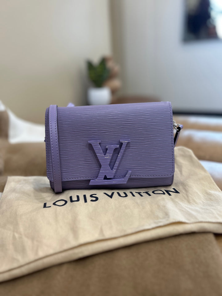 LIKE NEW- Louis Vuitton Lilac Epi Leather Louise Clutch PM Bag