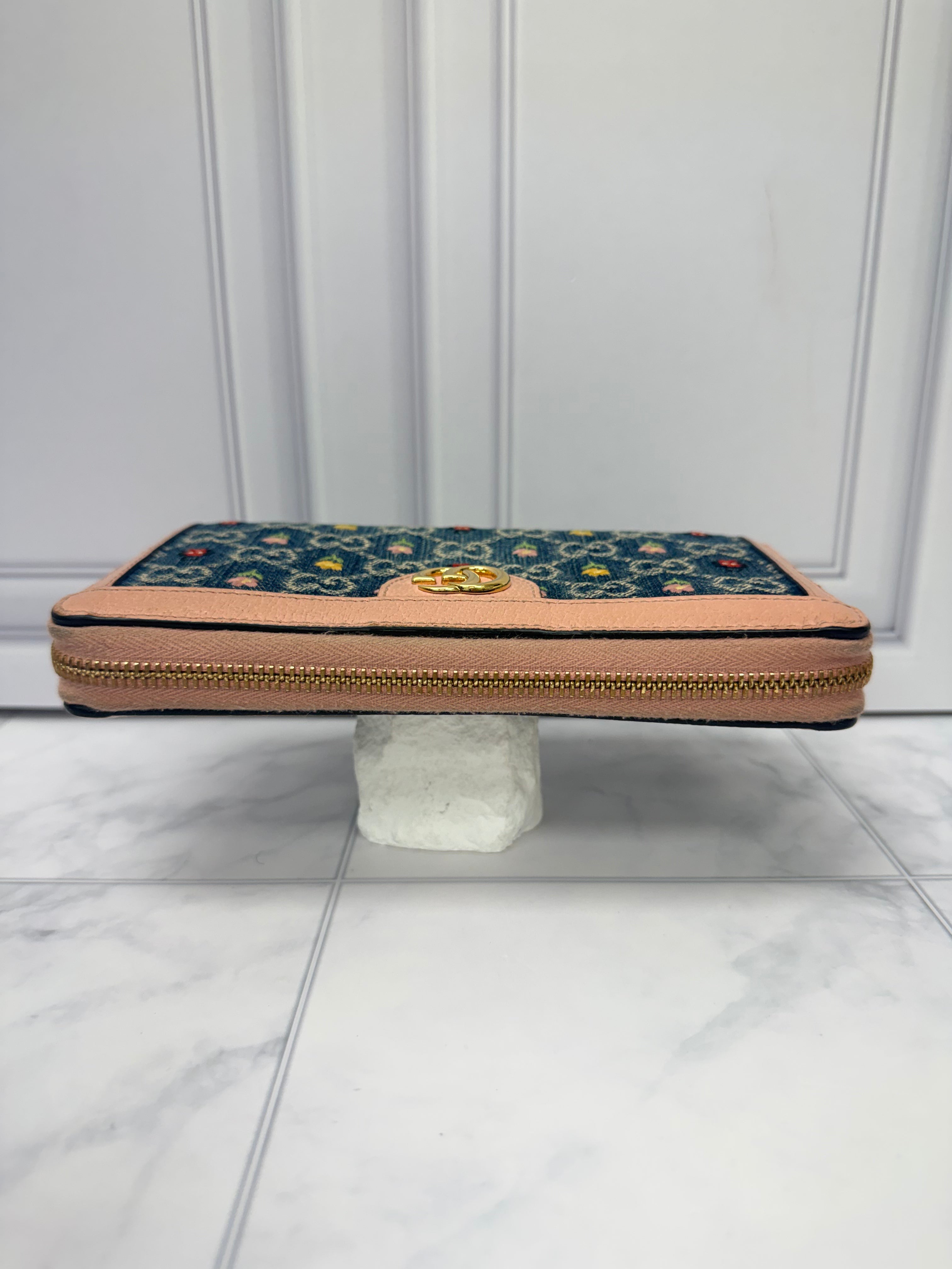 Gucci Blue And Pink Denim Embroidered Flower Zippy Wallet