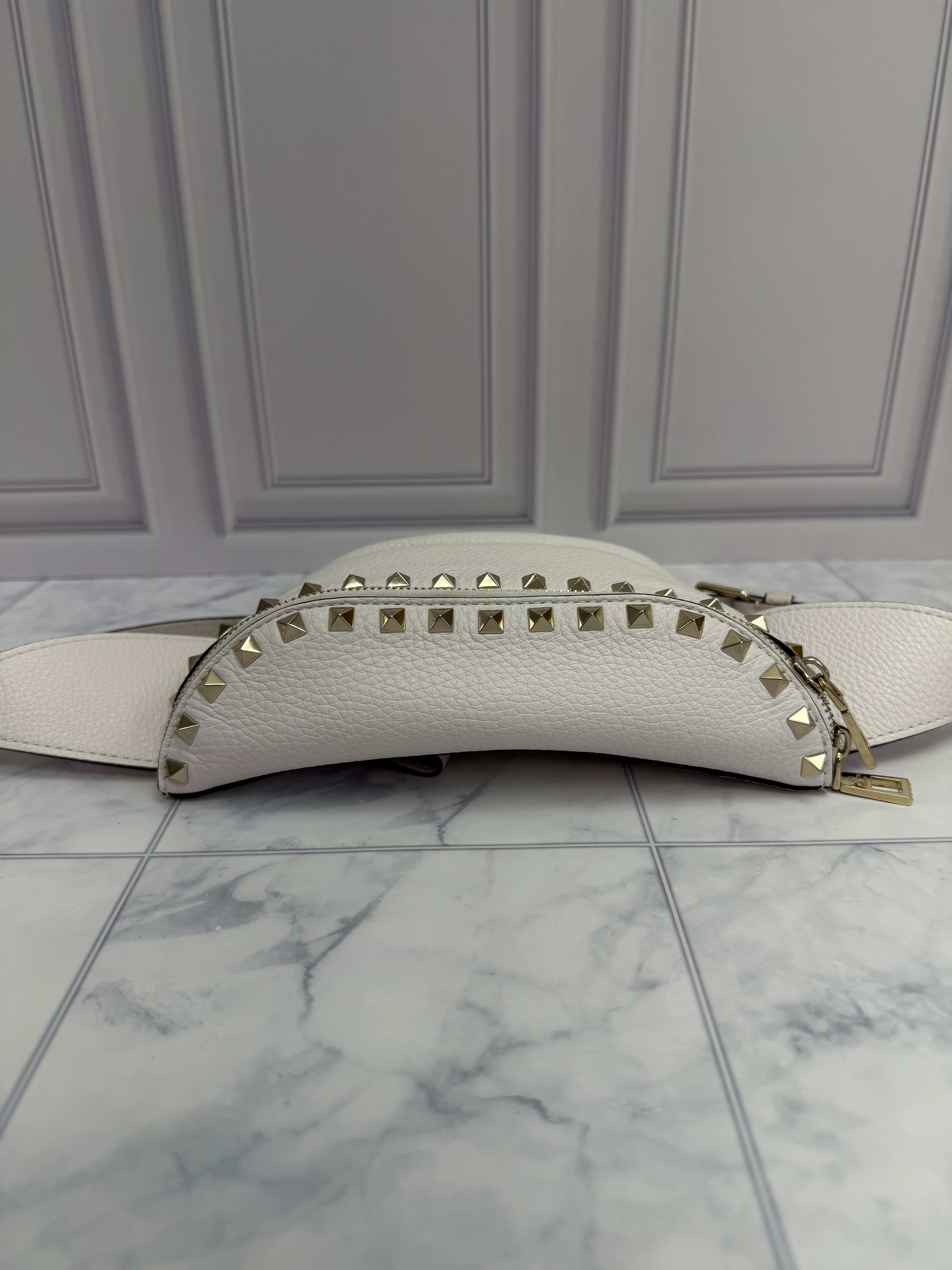 *DONS DROP* Valentino White Leather Rockstud Bumbag