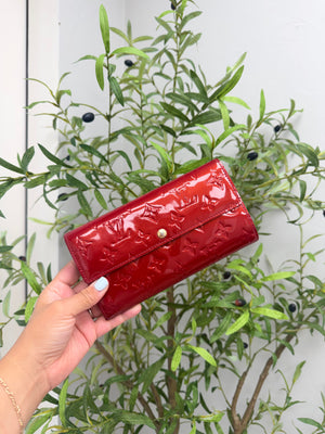 Louis Vuitton Red Vernis Leather Sarah Wallet