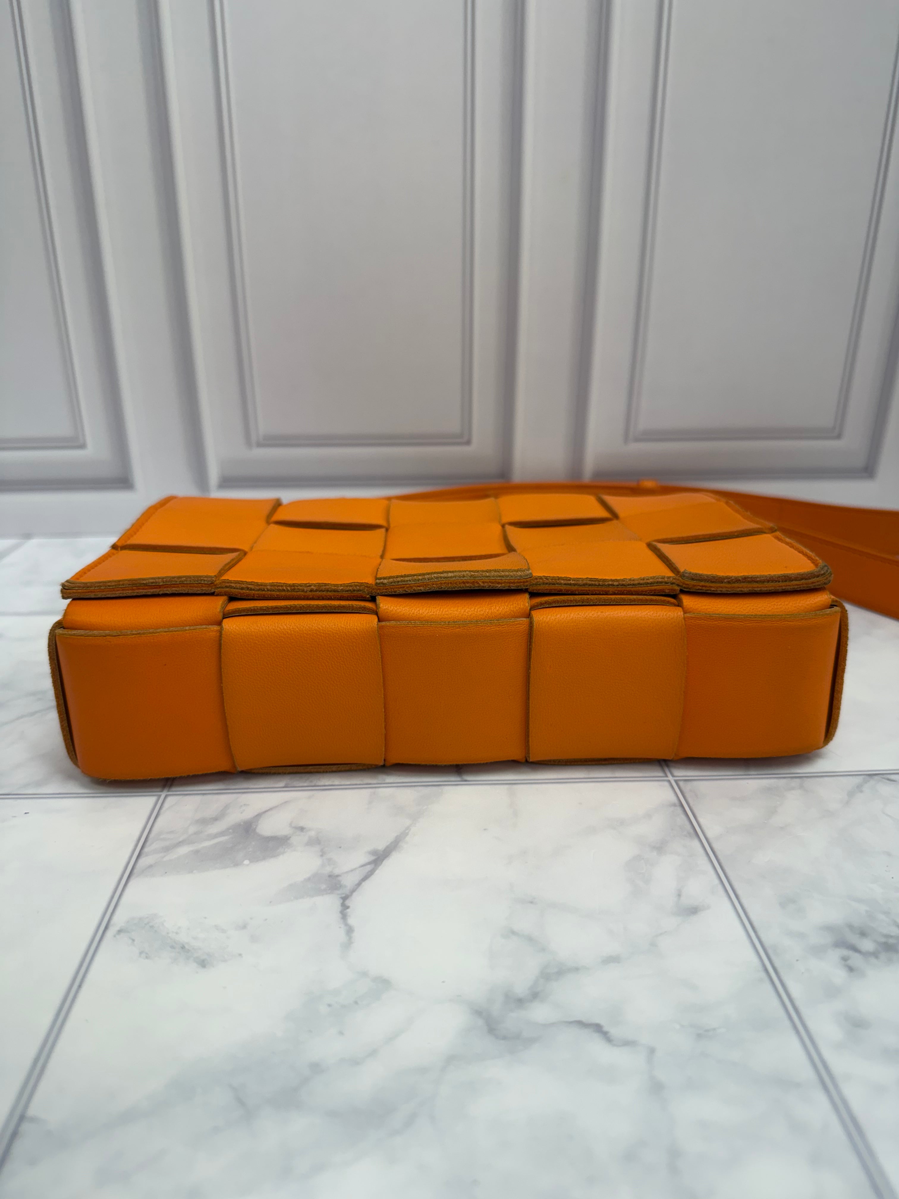 *DONS DROP*  Bottega Veneta Orange Intrecciato Leather Cassette Bag
