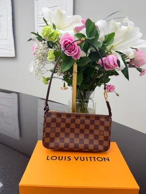 LIKE NEW - Louis Vuitton Damier Ebene Pochette Accessoires NM Shoulder Bag