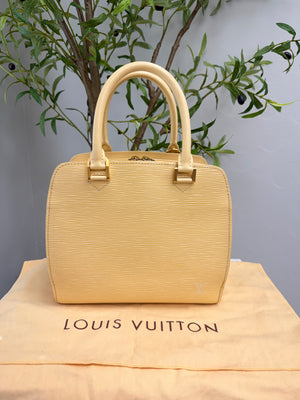 Louis Vuitton Butter Yellow Epi Leather Pont Neuf Handbag