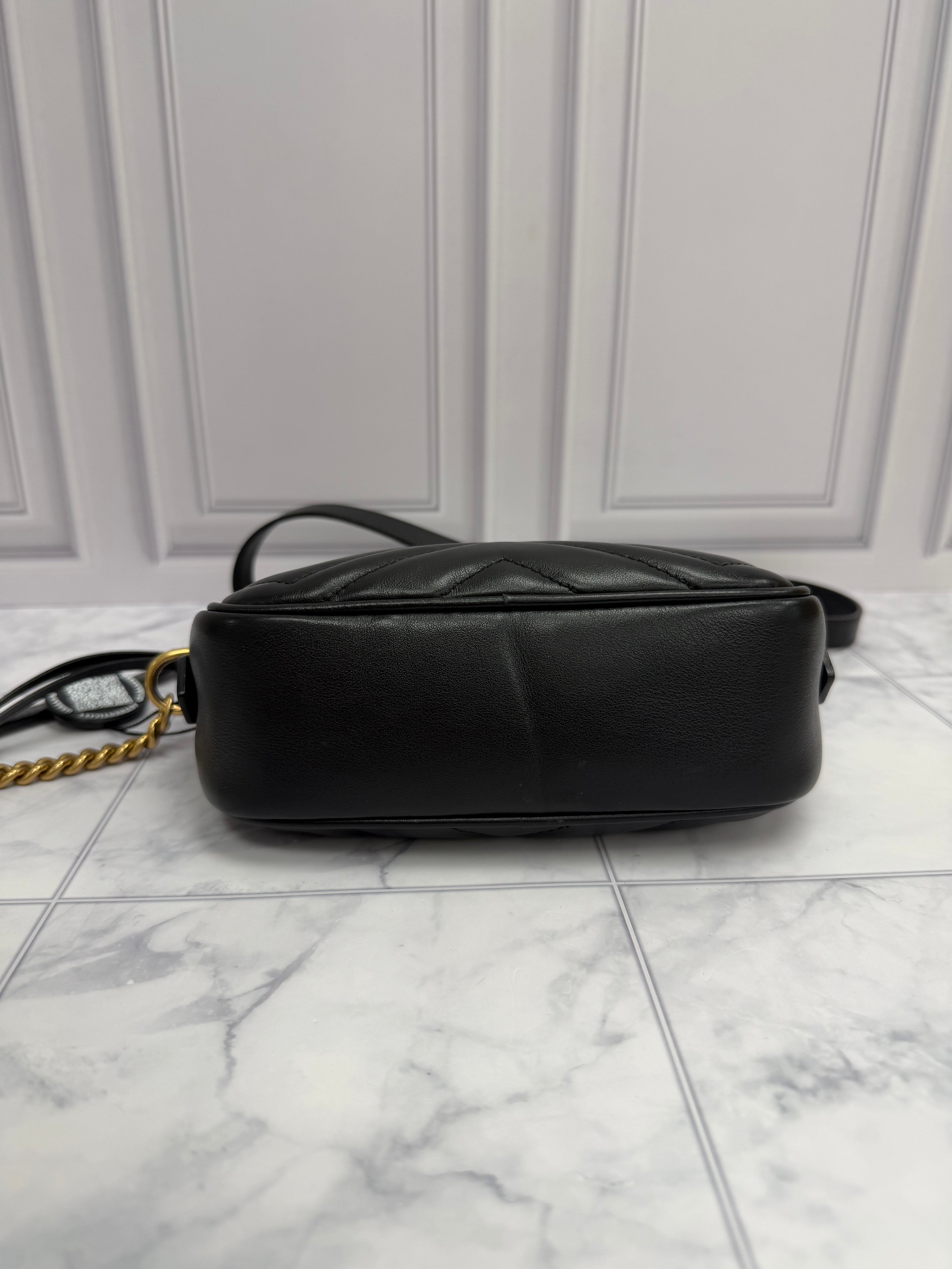*DONS DROP* Gucci Black Quilted Leather GG Marmont Mini Camera Bag