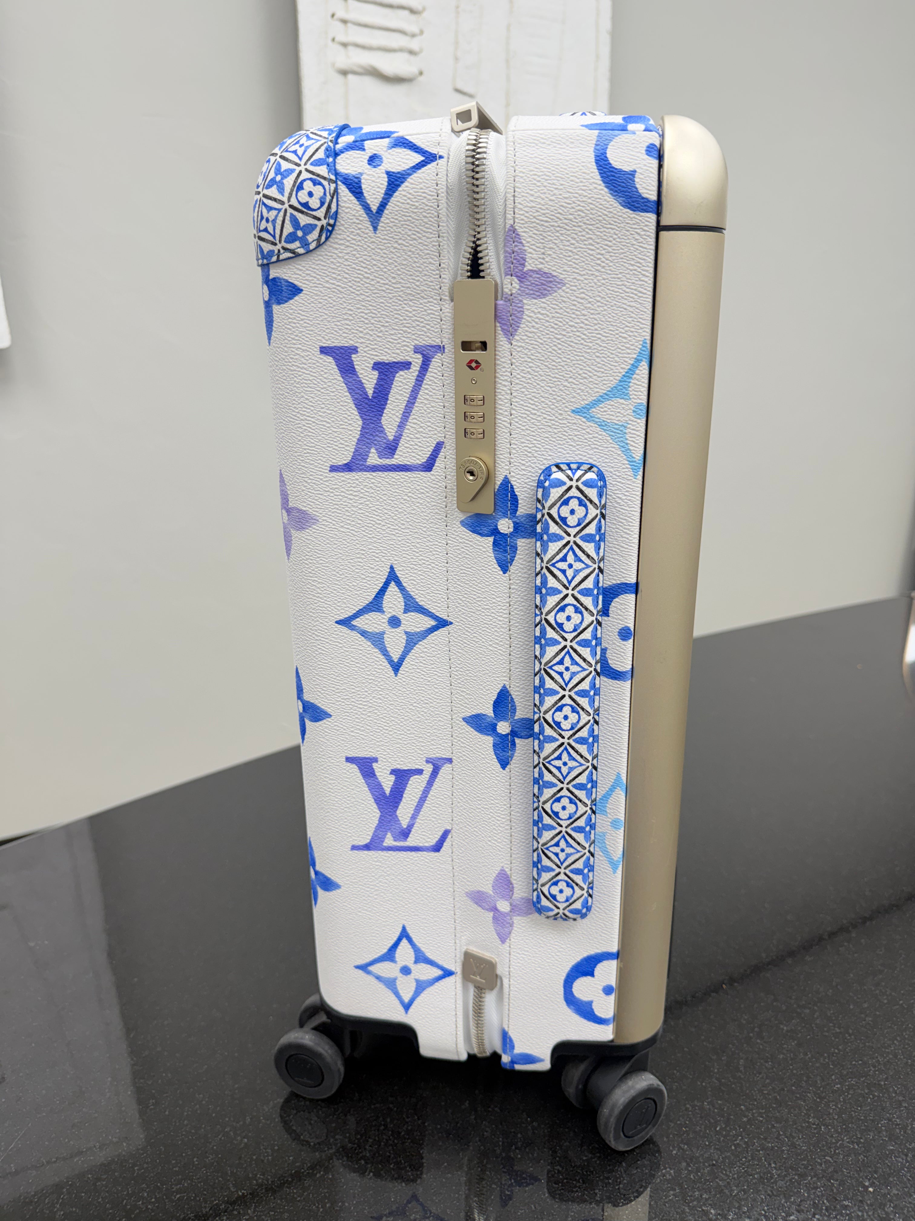 Louis Vuitton White And Blue Monogram By the Pool Horizon 55 Rolling Luggage