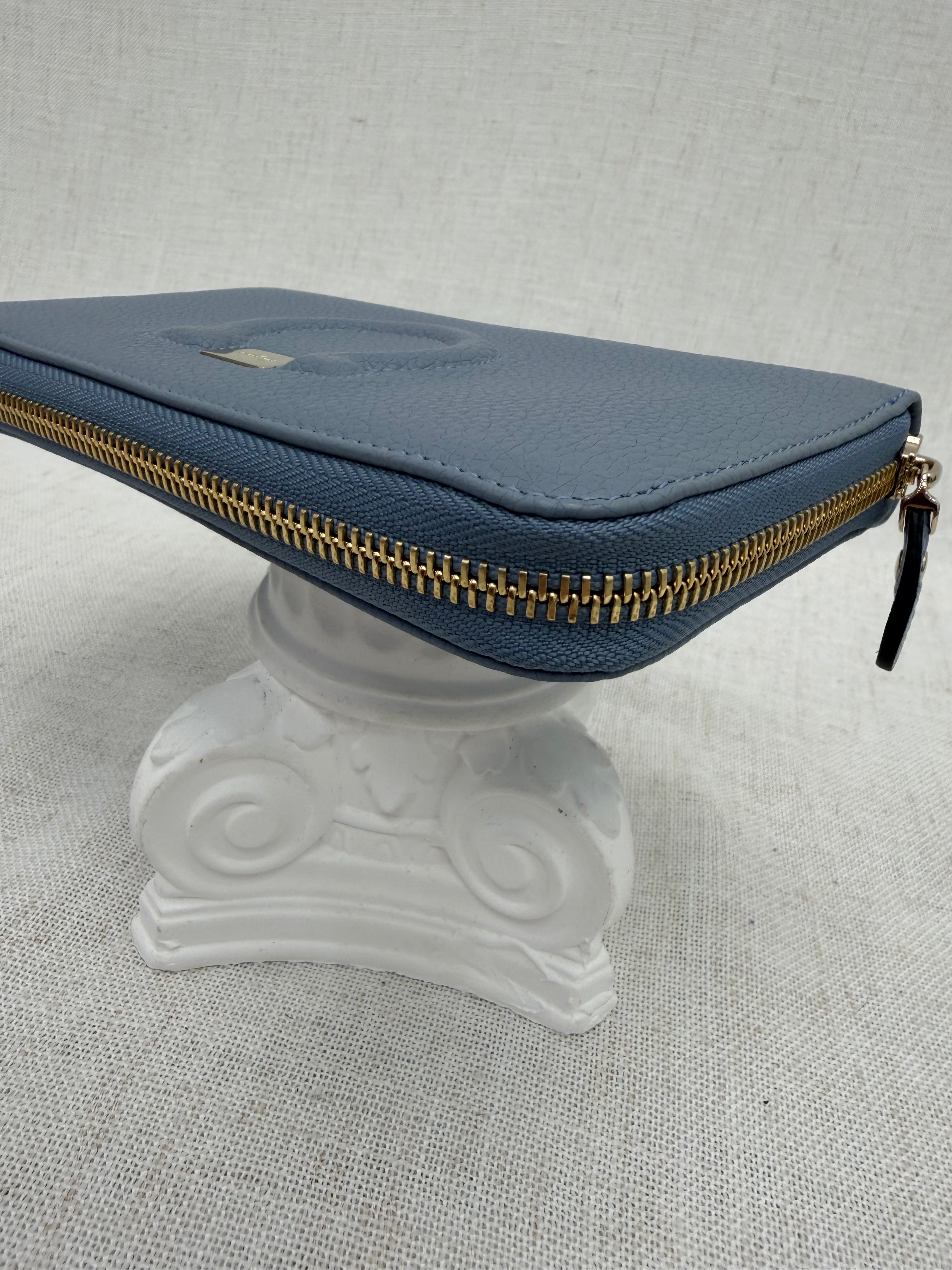 Salvatore Ferragamo Blue Leather Zippy Wallet