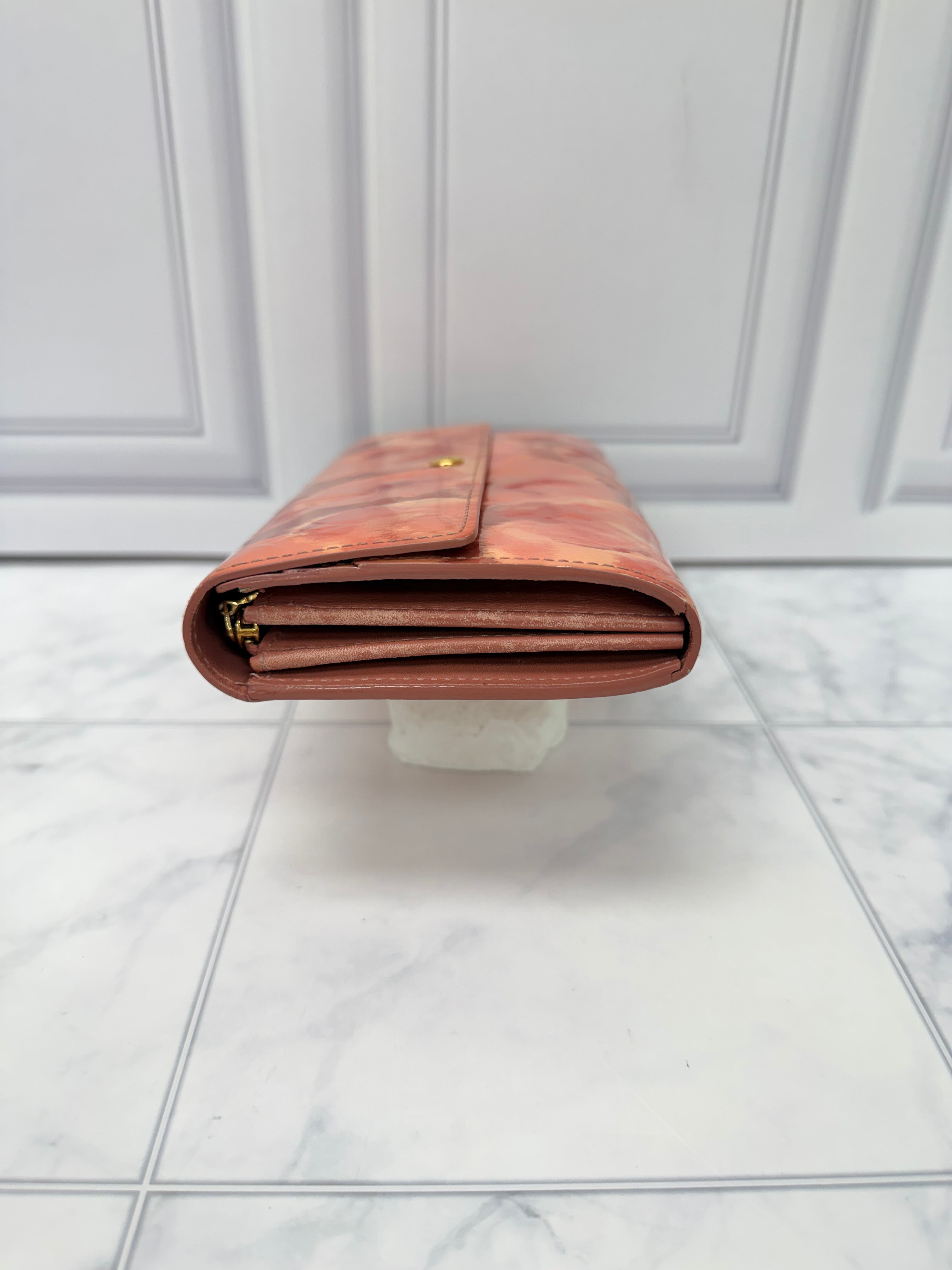 Louis Vuitton Monogram Pink Rose Vernis Leather Ikat Sarah wallet