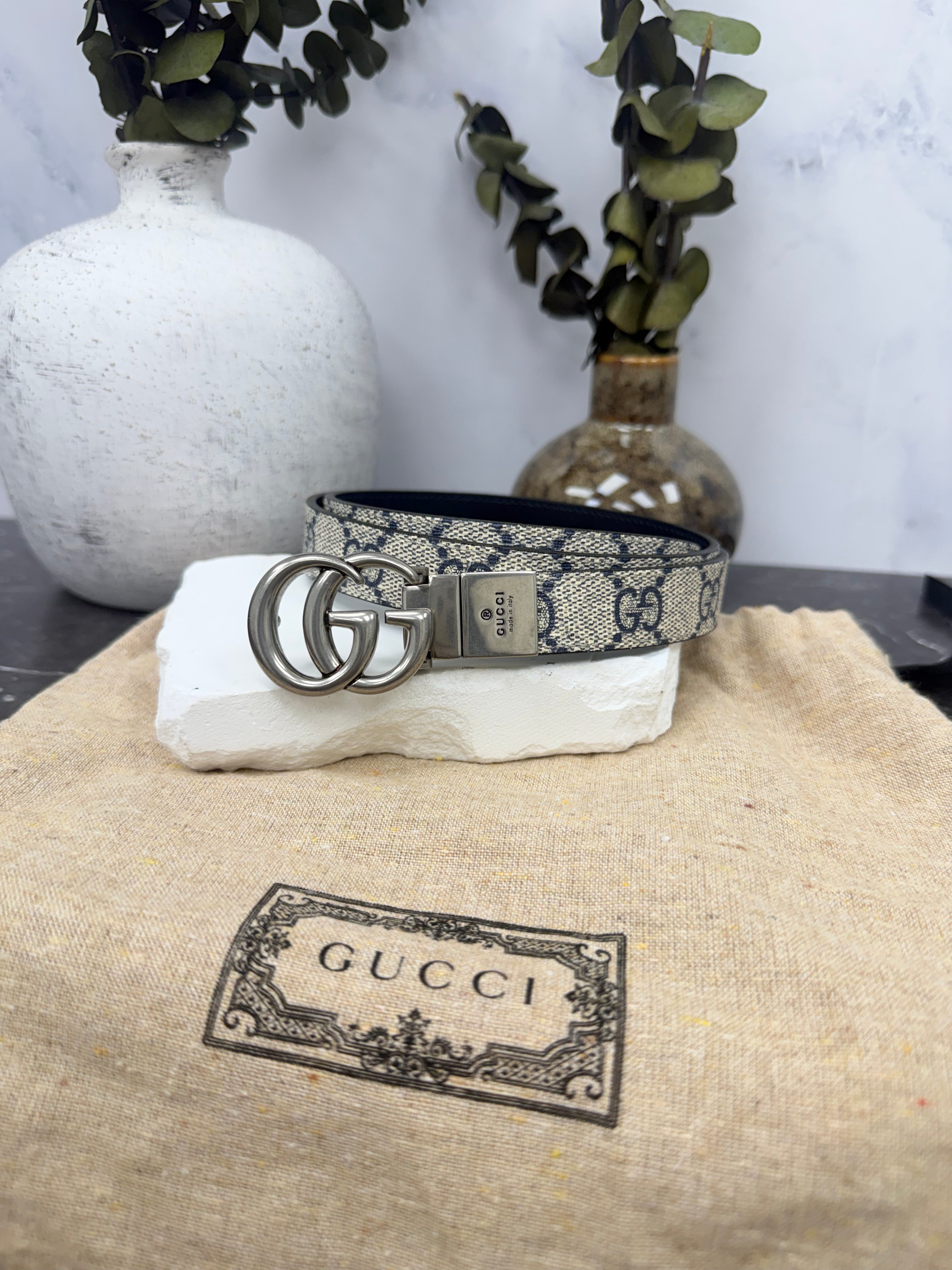 Gucci Navy Blue GG Supreme Reversible GG Marmont Thin Belt Size 60