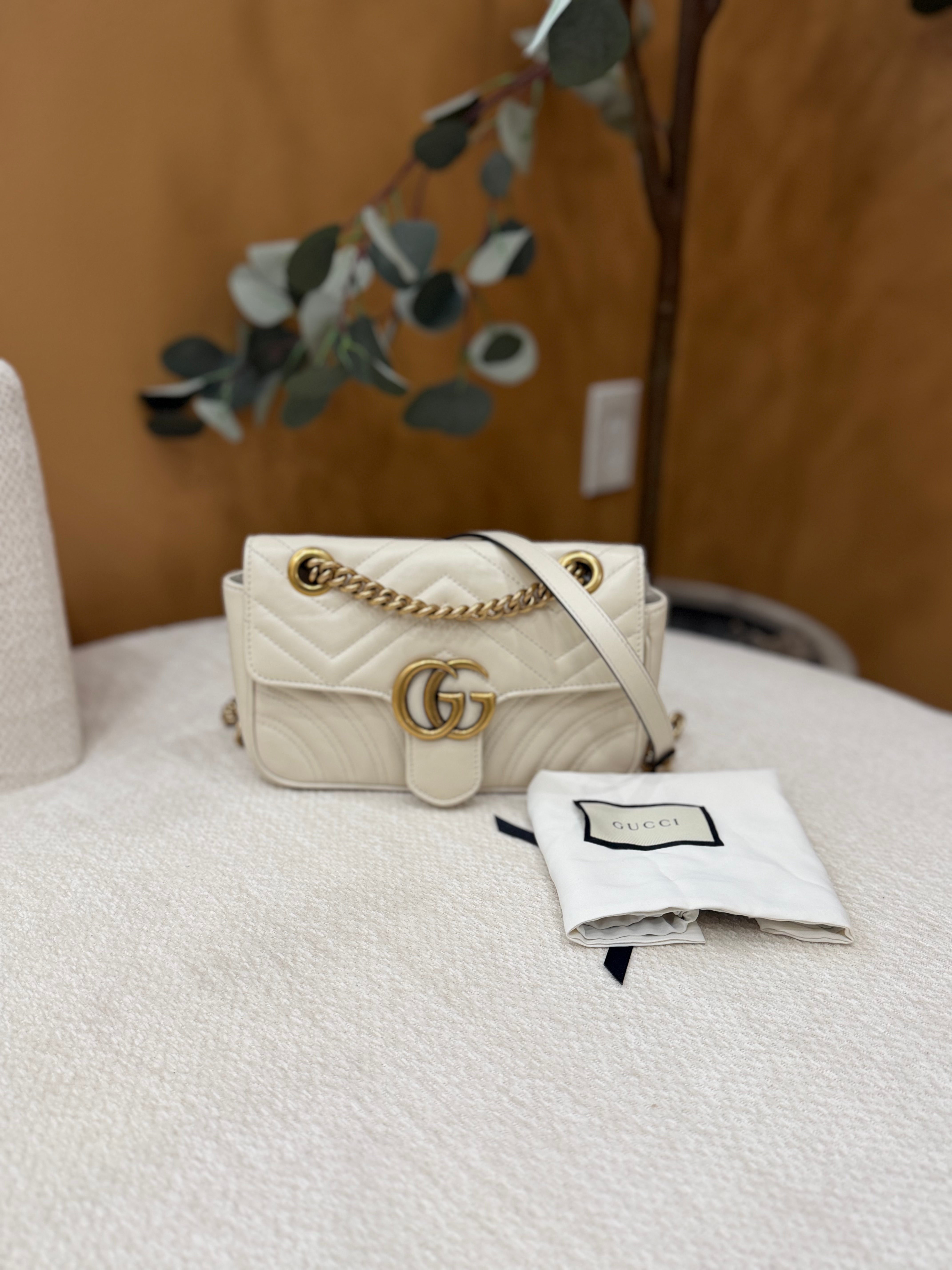 Gucci Cream Leather GG Small Marmont Shoulder Bag