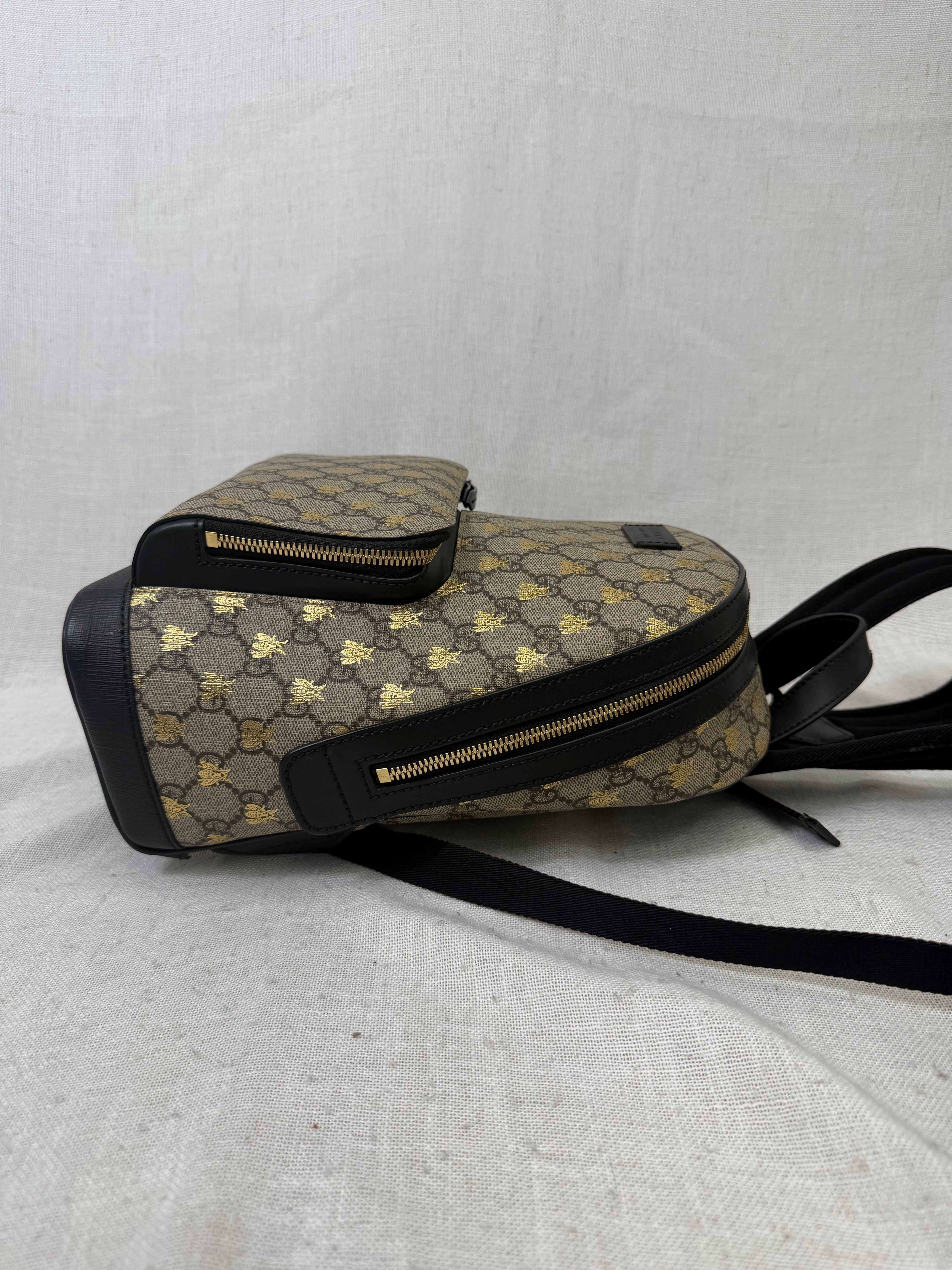 Gucci GG Supreme Monogram Bee Coated Canvas Small Backpack