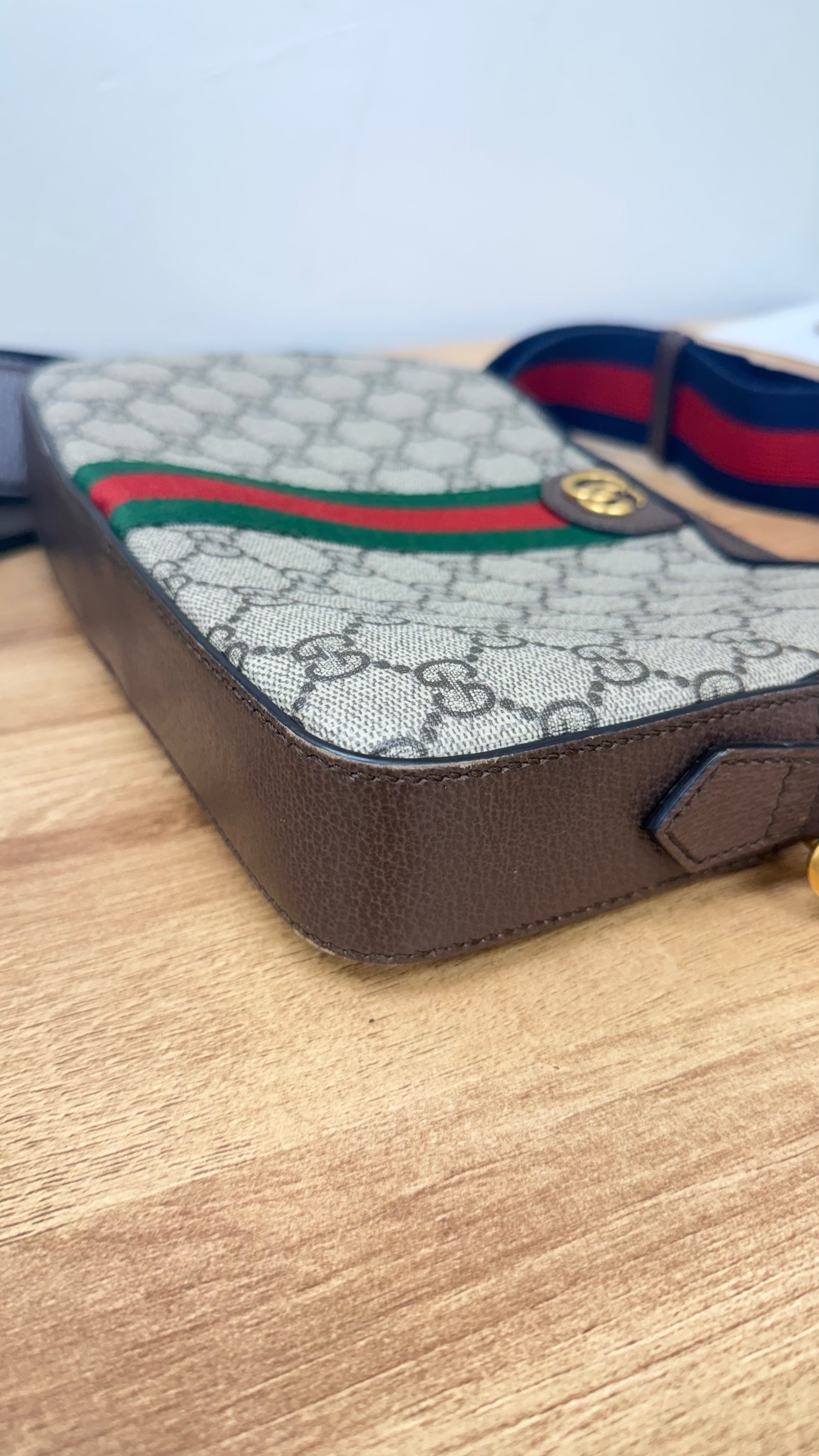 Gucci GG Supreme Ophidia Crossbody Bag